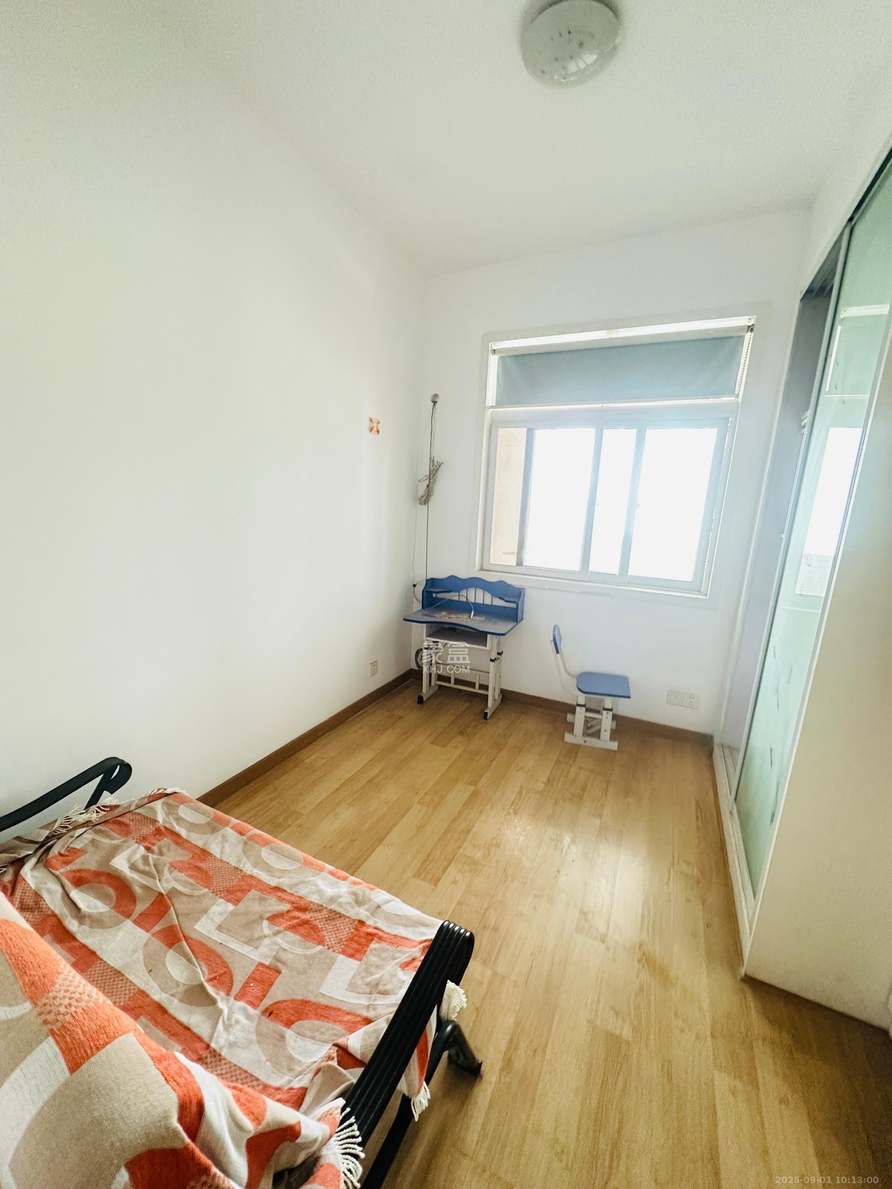 农科院宿舍丰泽小区 3室2厅1卫 1500.0元/月 农科院宿舍丰泽小区 3室2厅1卫 1500.0元/月室内图