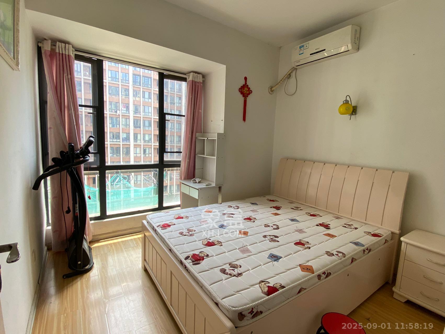 中建芙蓉工社  2室1厅1卫    1300.0元/月室内图