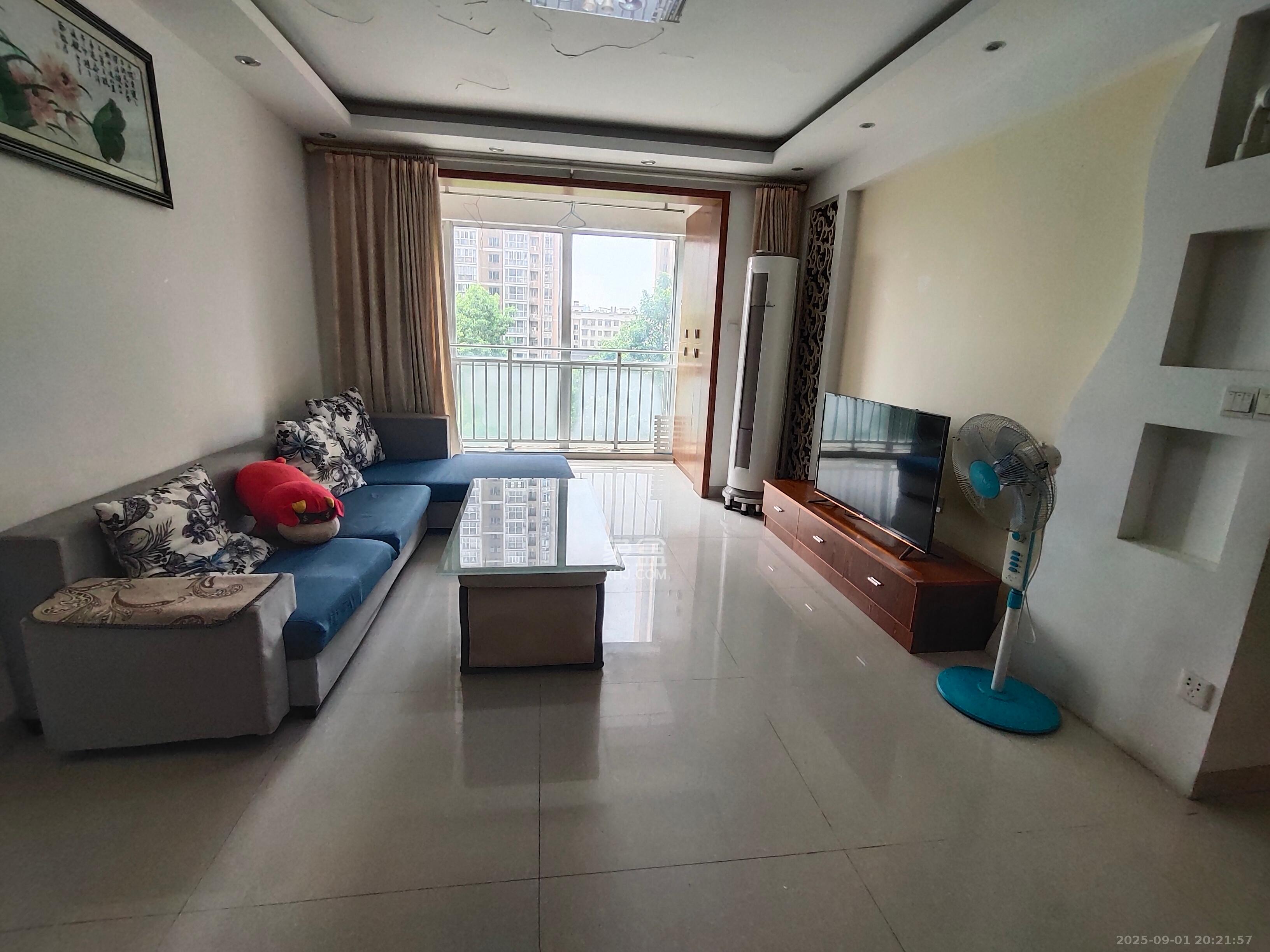 恒广国际景园一二区  2室2厅1卫    2000.0元/月室内图