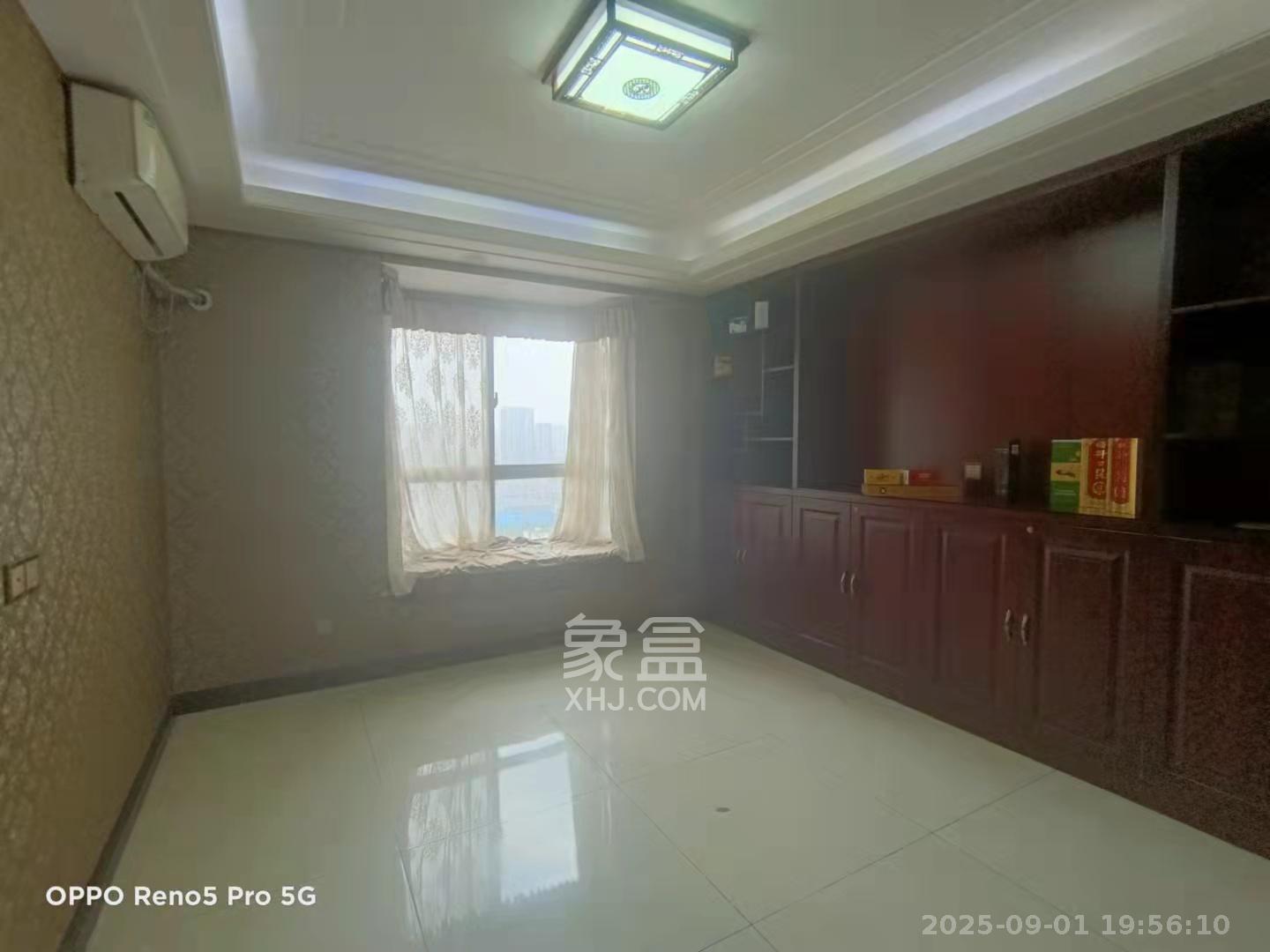 高桥现代商贸城 4室1厅1卫 4500.0元/月 高桥现代商贸城 4室1厅1卫 4500.0元/月室内图