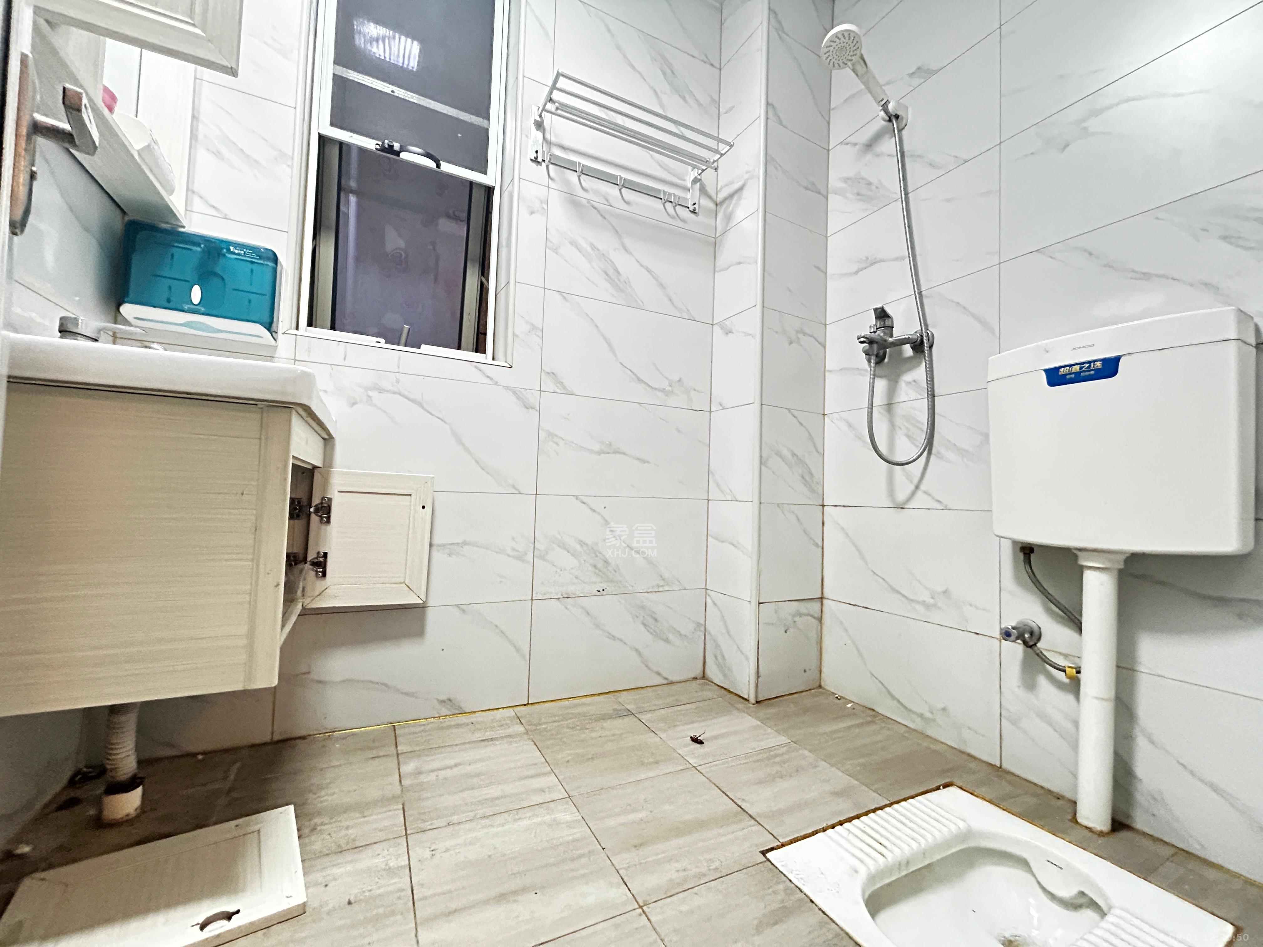 梅溪湖金茂府(金茂广场)(金茂览秀城)  6室2厅2卫    6200.0元/月 梅溪湖金茂府(金茂广场)(金茂览秀城)  6室2厅2卫    6200.0元/月室内图