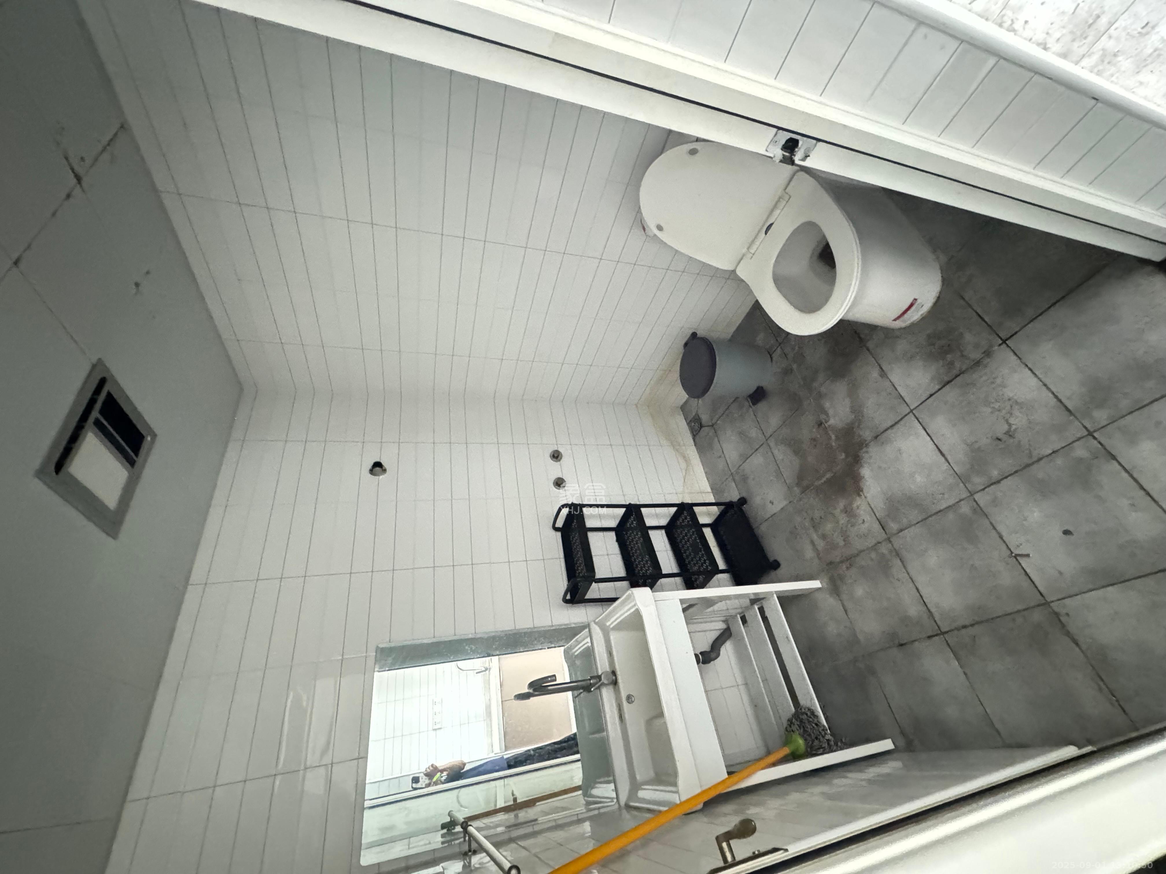 钰龙天下二期(钰龙佳园)  1室1厅1卫    1100.0元/月 钰龙天下二期(钰龙佳园)  1室1厅1卫    1100.0元/月室内图