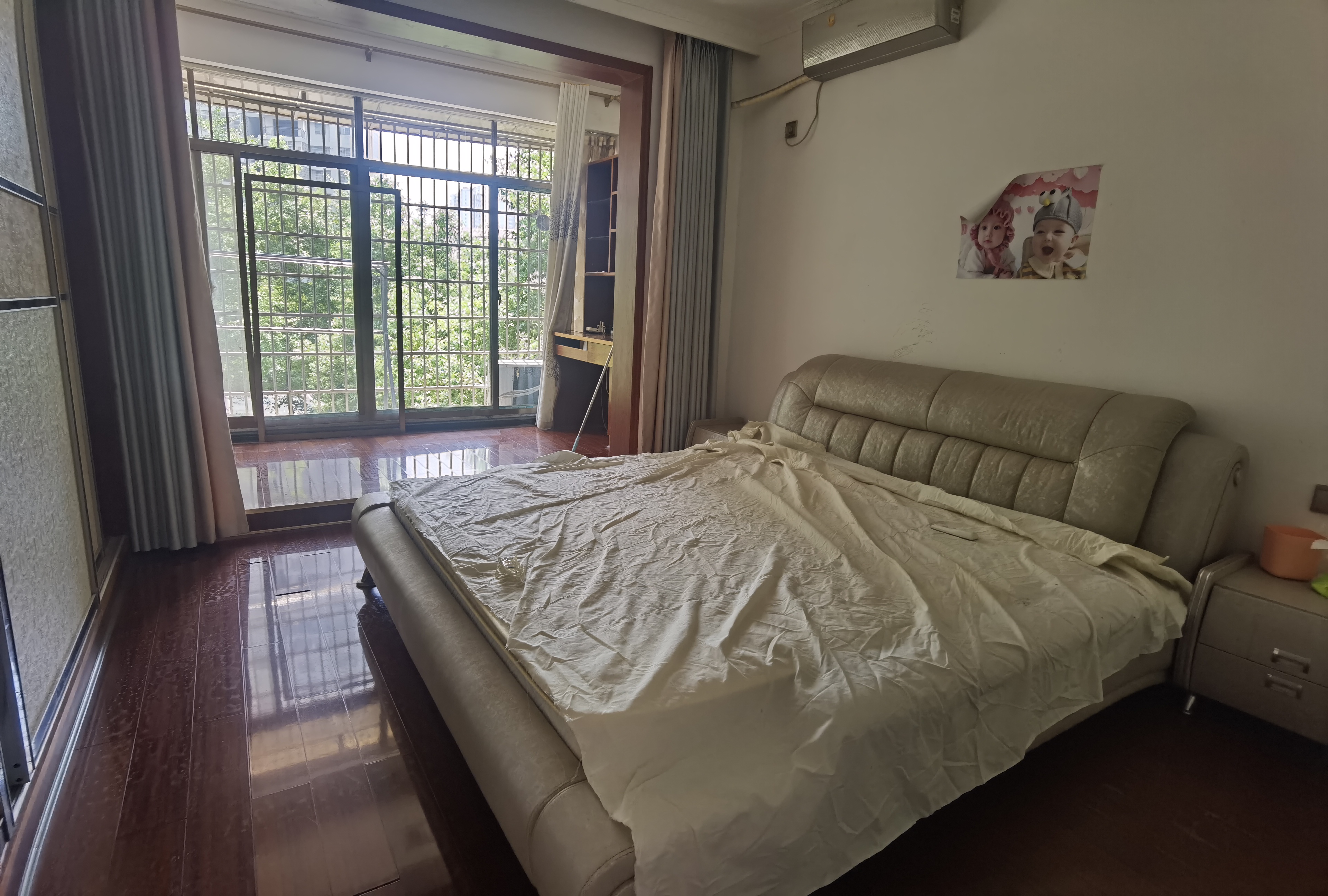 南珠苑  3室2厅2卫    1300.0元/月 南珠苑  3室2厅2卫    1300.0元/月室内图