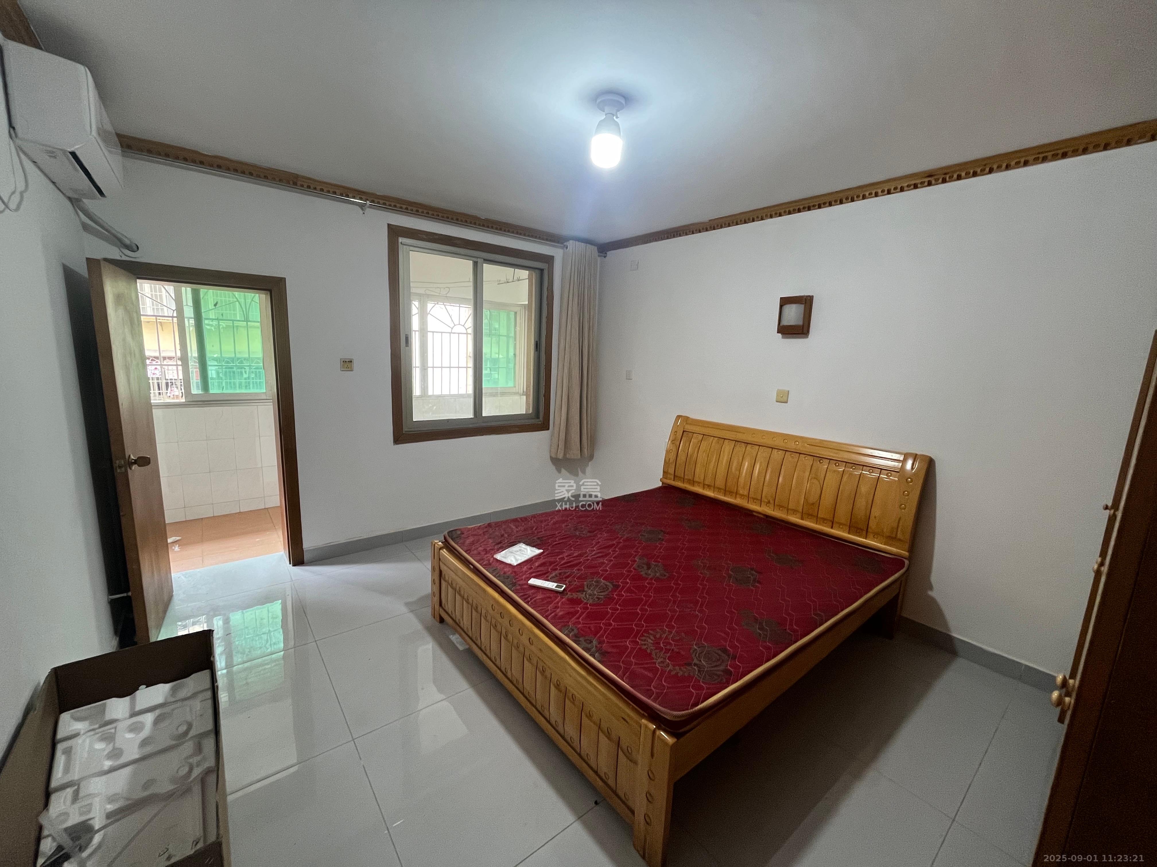 新天小区  3室2厅1卫    1500.0元/月室内图