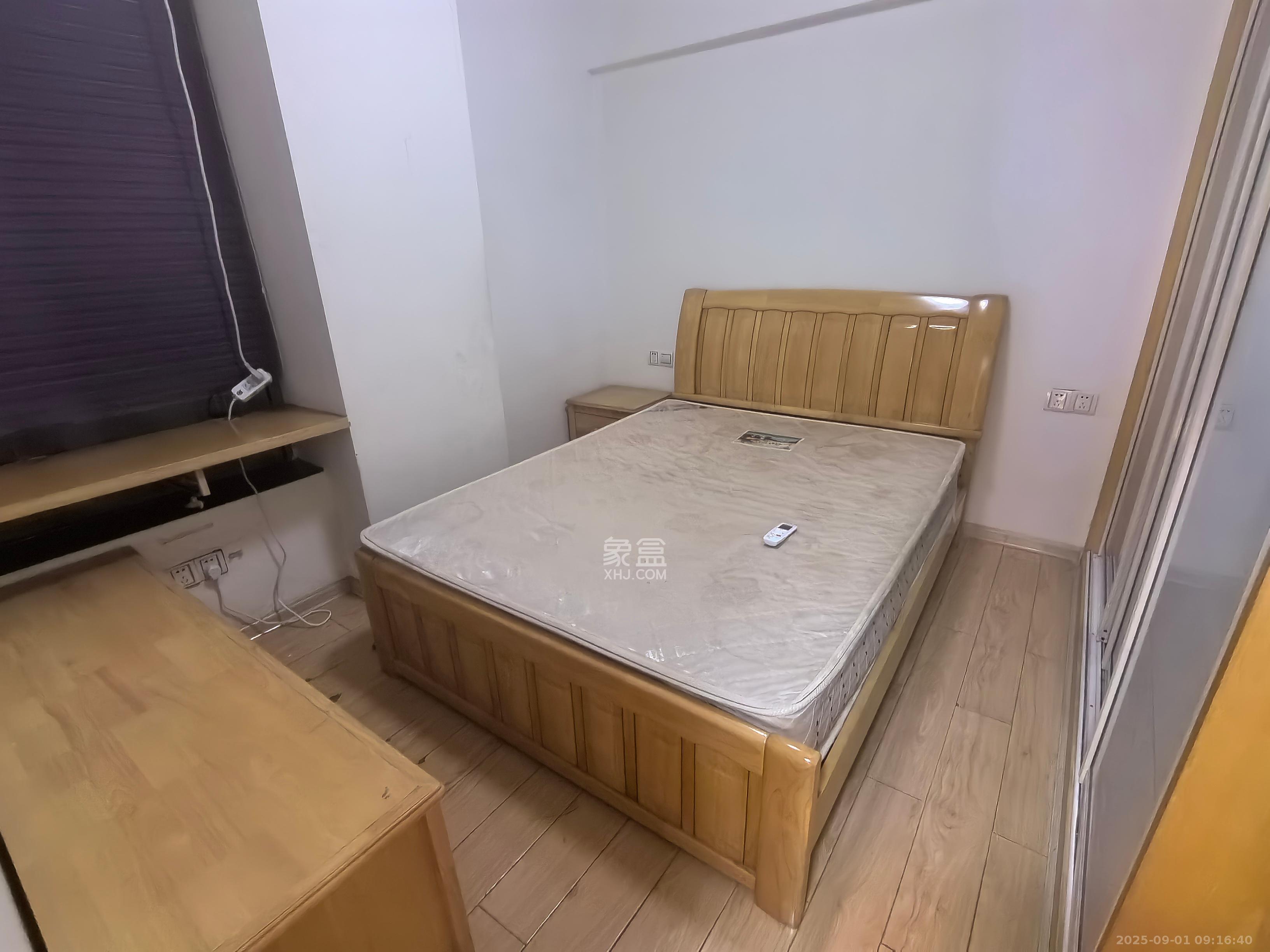 上海城小区  1室1厅1卫   1500.00元/月室内图