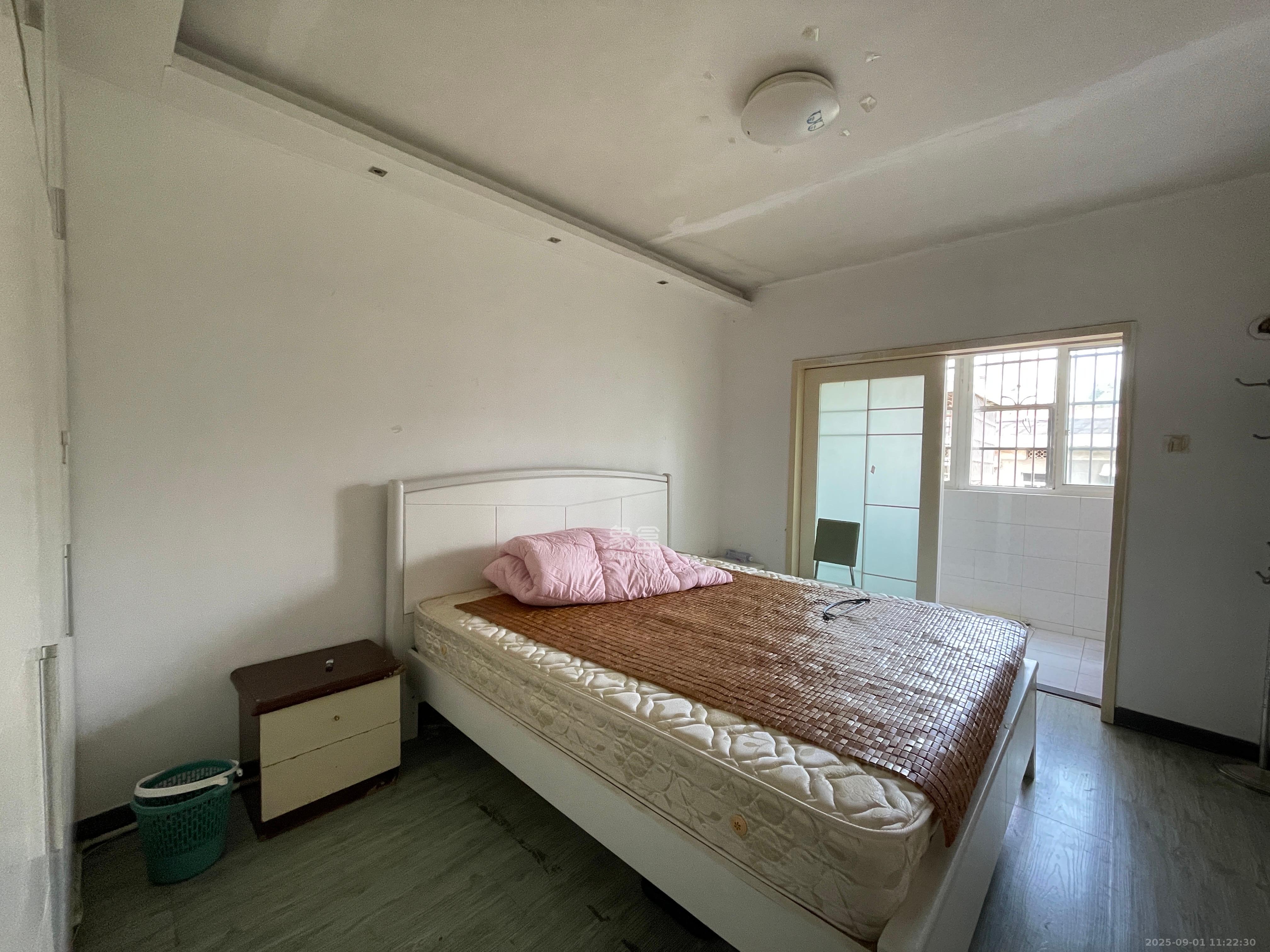 森宇佳园 3室2厅2卫 2200.0元/月 森宇佳园 3室2厅2卫 2200.0元/月室内图