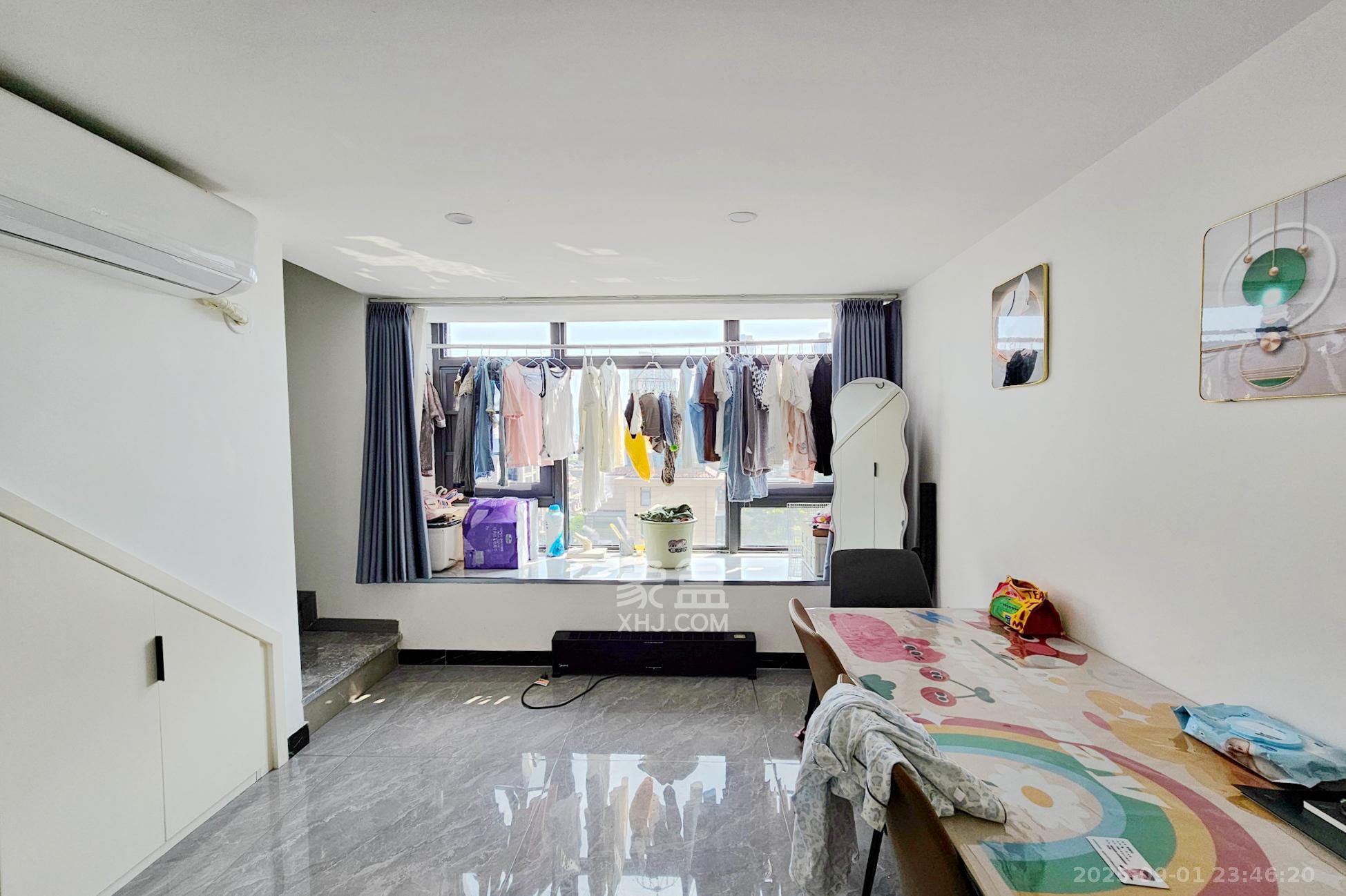 明昇壹城(明昇时代广场)三期  2室1厅0卫    54.0万 明昇壹城(明昇时代广场)三期  2室1厅0卫    54.0万客厅