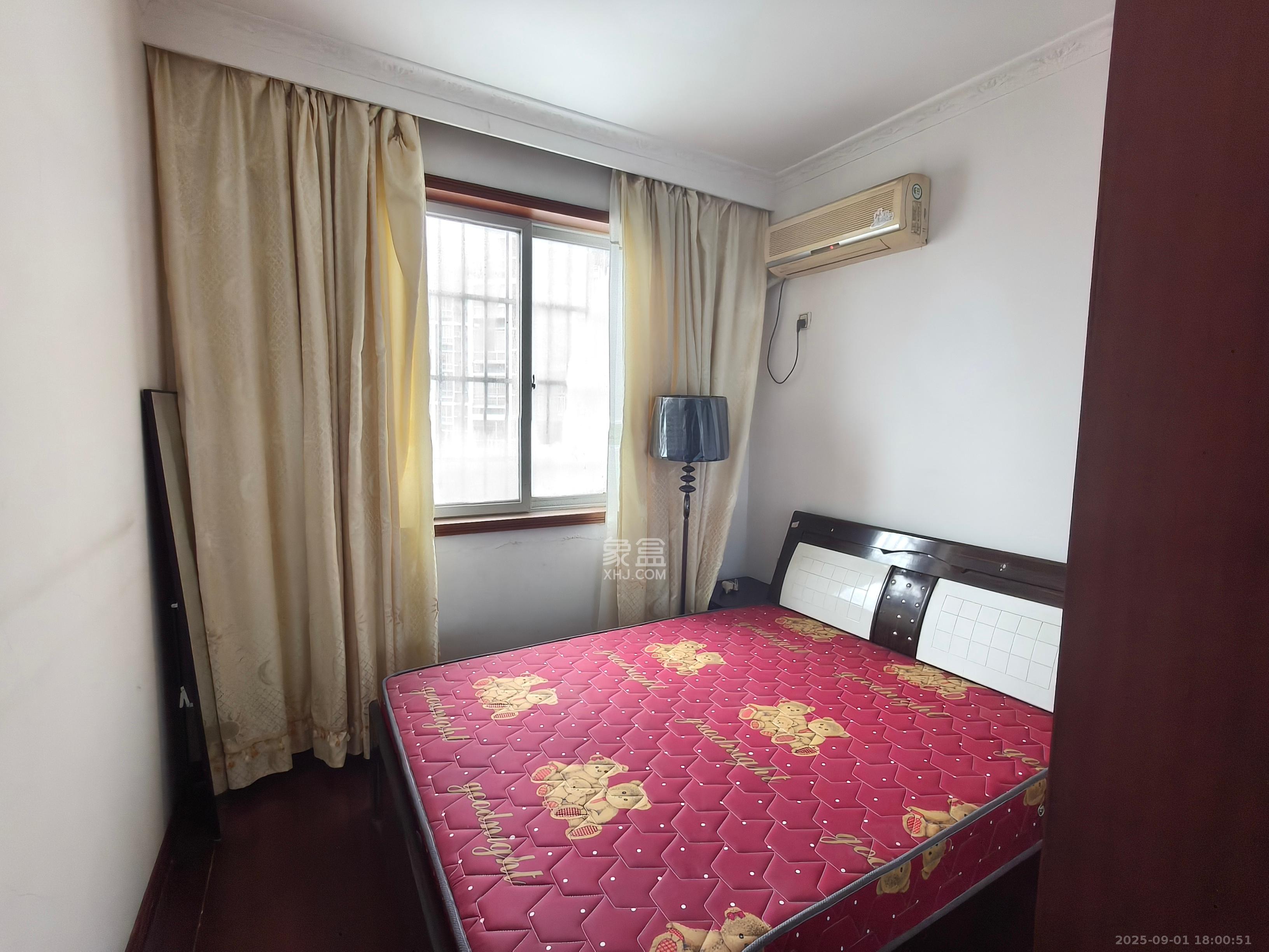 筑梦园 4室2厅2卫 2500.0元/月 筑梦园 4室2厅2卫 2500.0元/月室内图