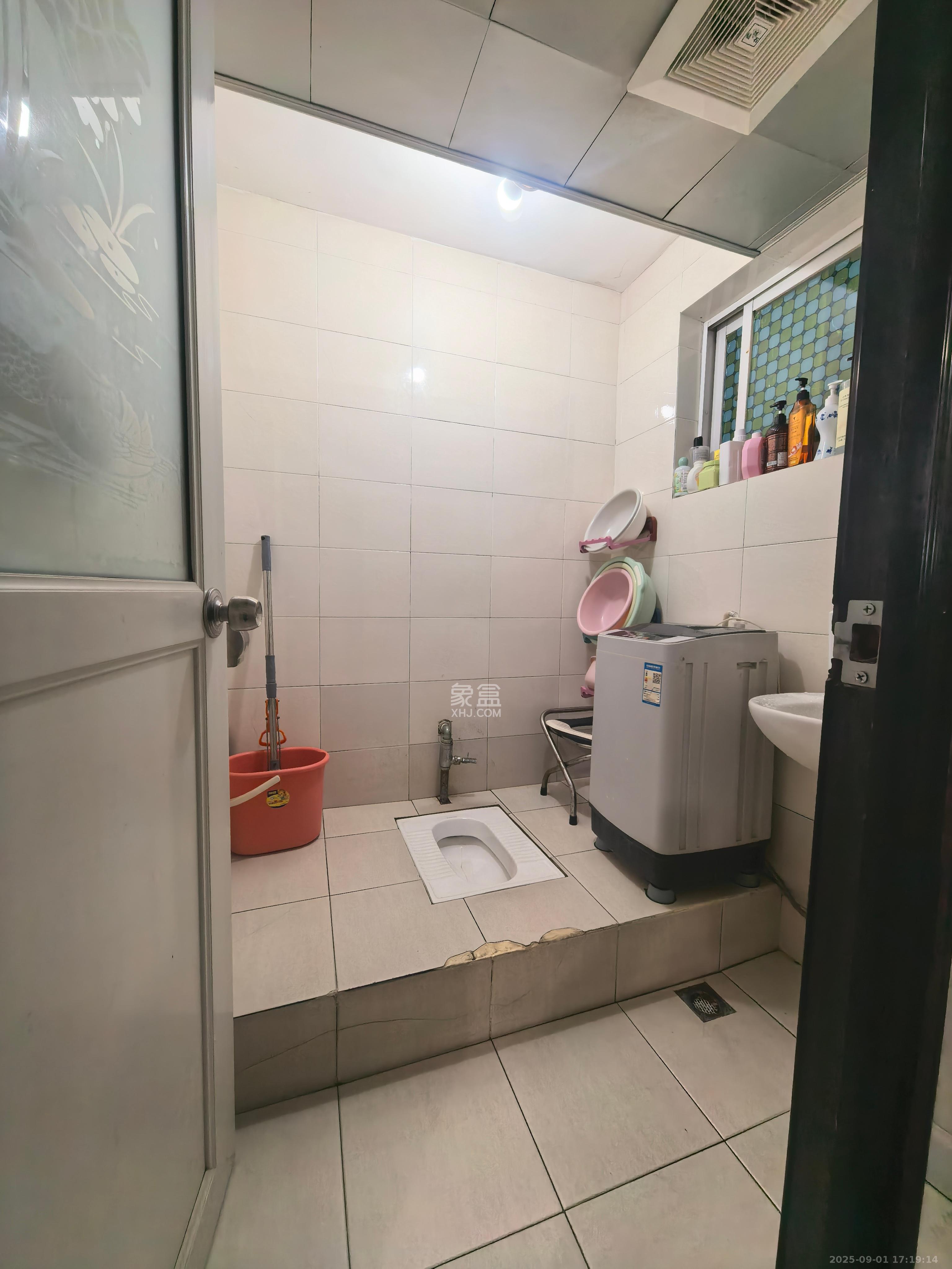 兴威名座 2室2厅1卫 3500.0元/月 兴威名座 2室2厅1卫 3500.0元/月室内图