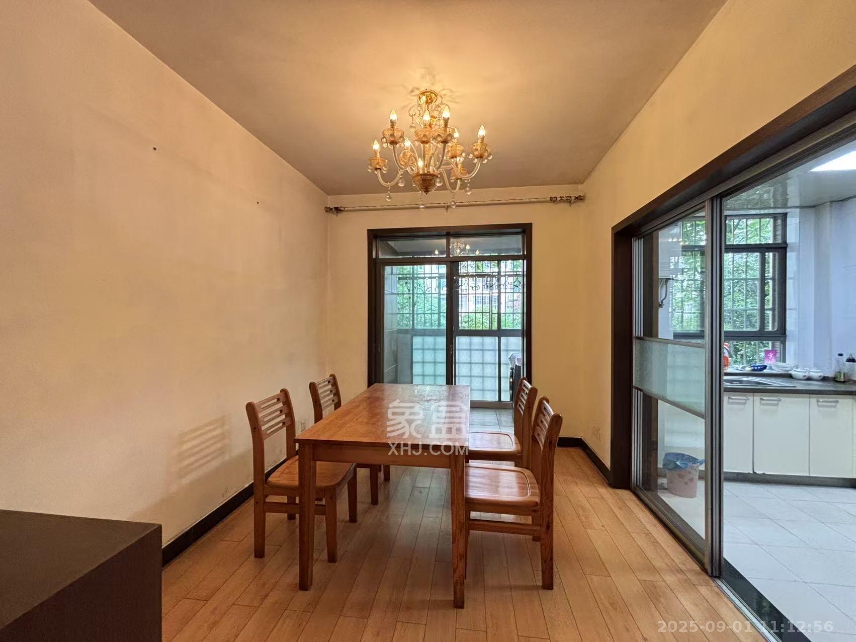 万煦园  4室2厅2卫    3200.0元/月 万煦园  4室2厅2卫    3200.0元/月室内图