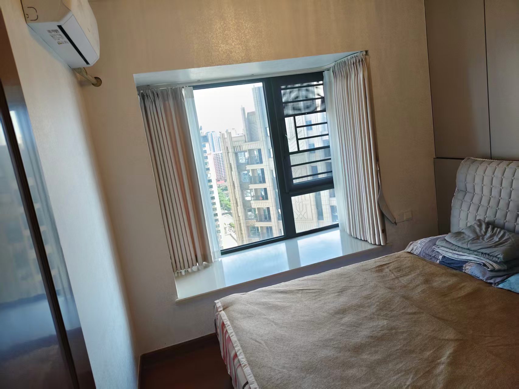 恒大名都  3室2厅1卫   1680.00元/月室内图