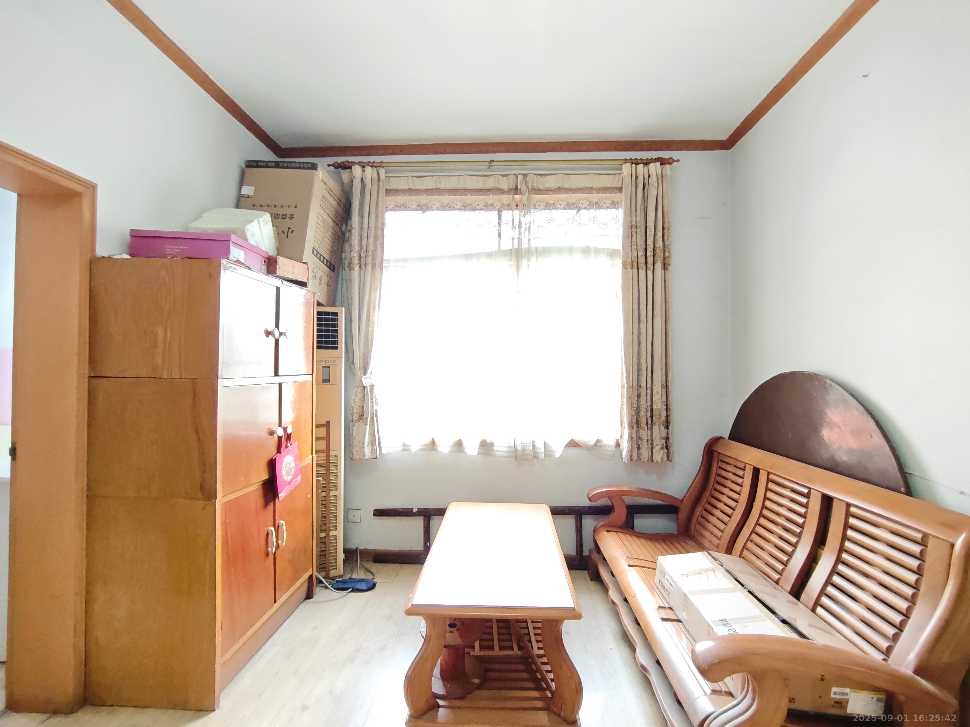 有色金属研究院(湖南有色金属研究院第一、二生活区) 3室1厅1卫 1800.0元/月 有色金属研究院(湖南有色金属研究院第一、二生活区) 3室1厅1卫 1800.0元/月室内图