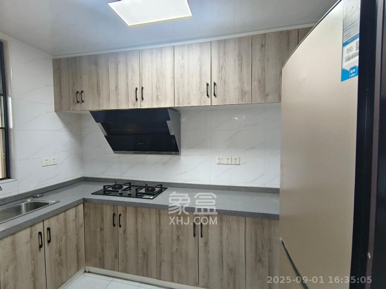 建发中央悦府  4室2厅2卫    4000.0元/月室内图