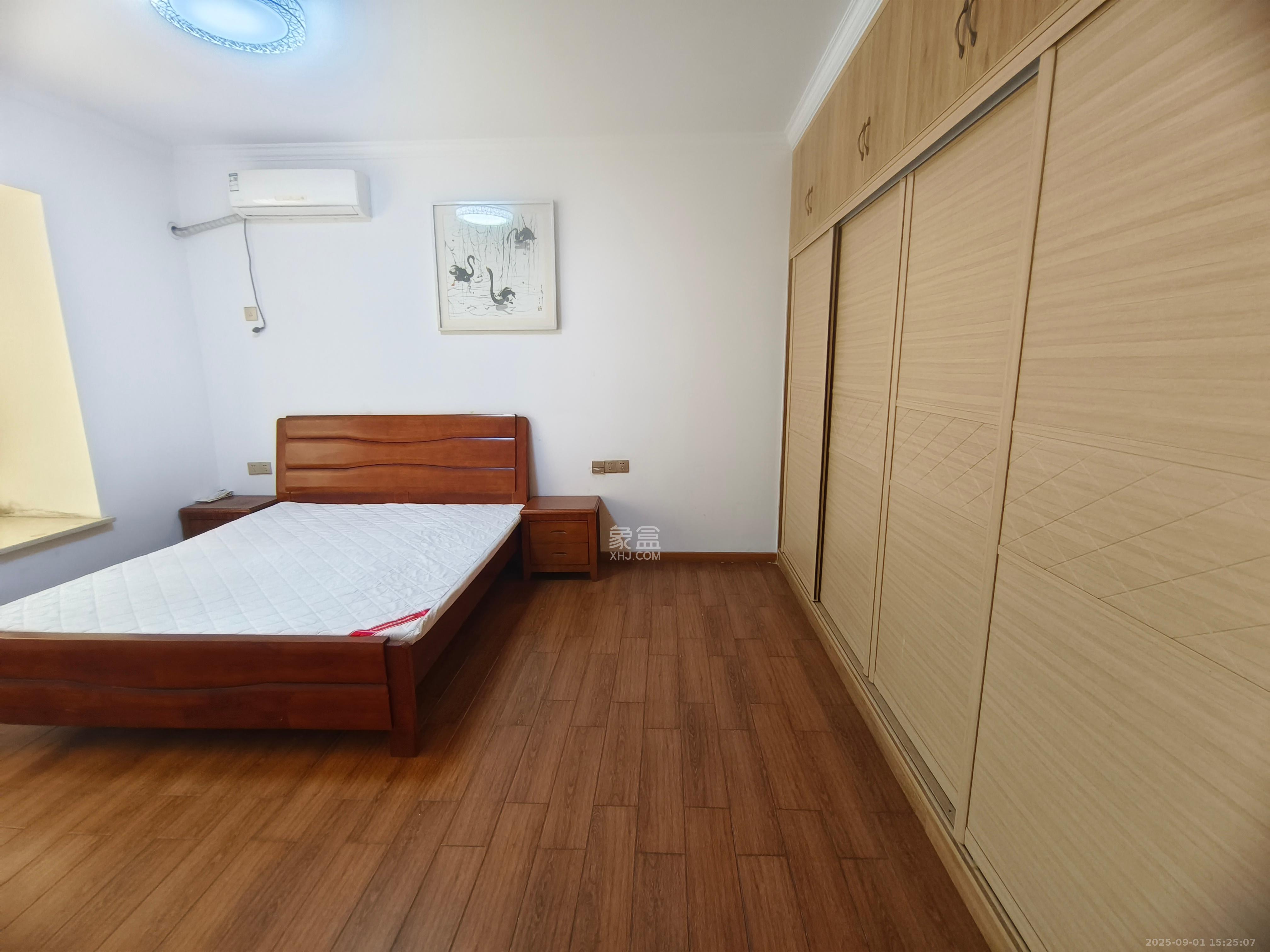 金麓国际 3室2厅2卫 3500.0元/月 金麓国际 3室2厅2卫 3500.0元/月室内图