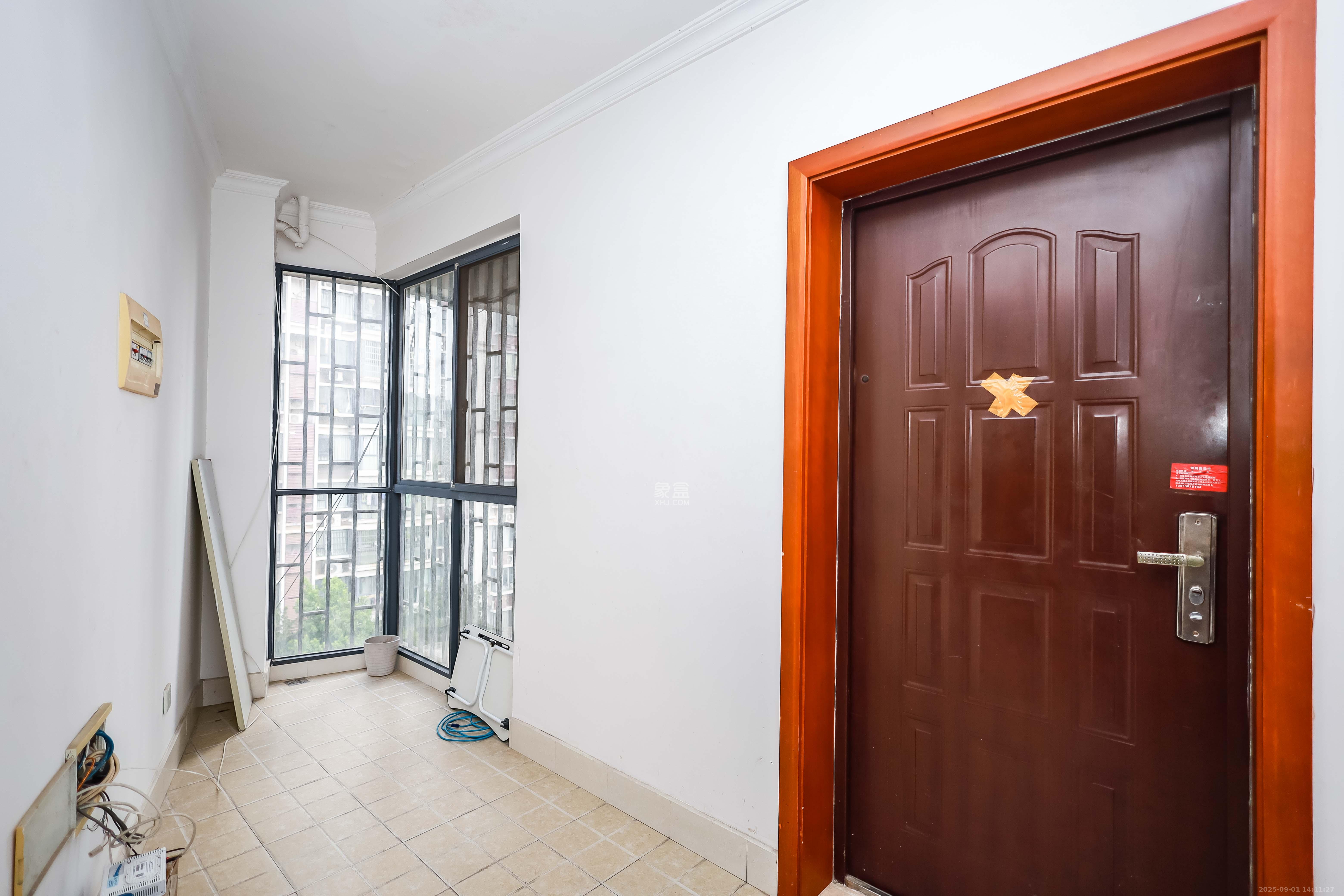 西城龙庭  4室2厅1卫    130.0万阳台