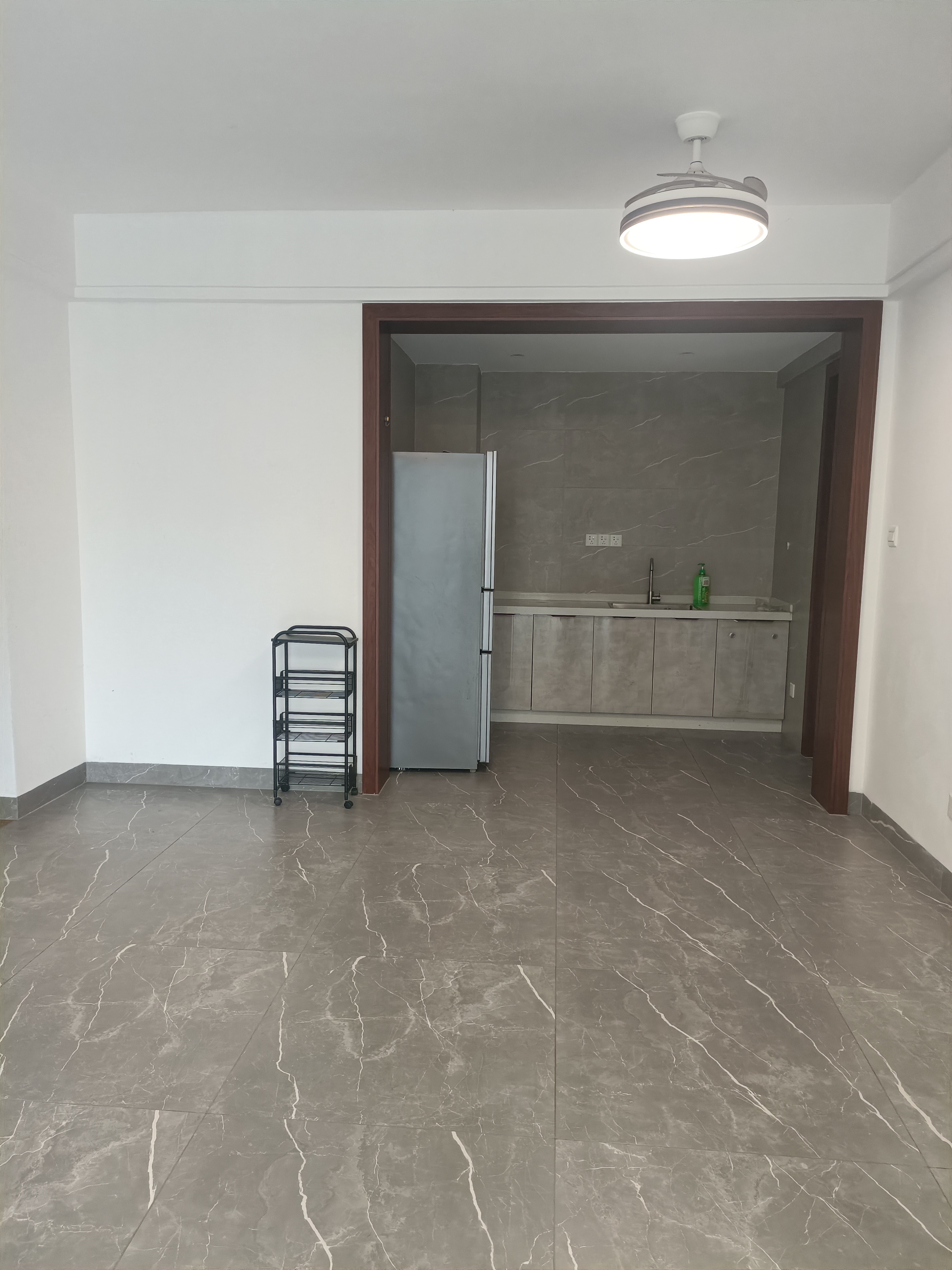 现代美居(喜盈门) 3室2厅2卫 2900.0元/月 现代美居(喜盈门) 3室2厅2卫 2900.0元/月室内图