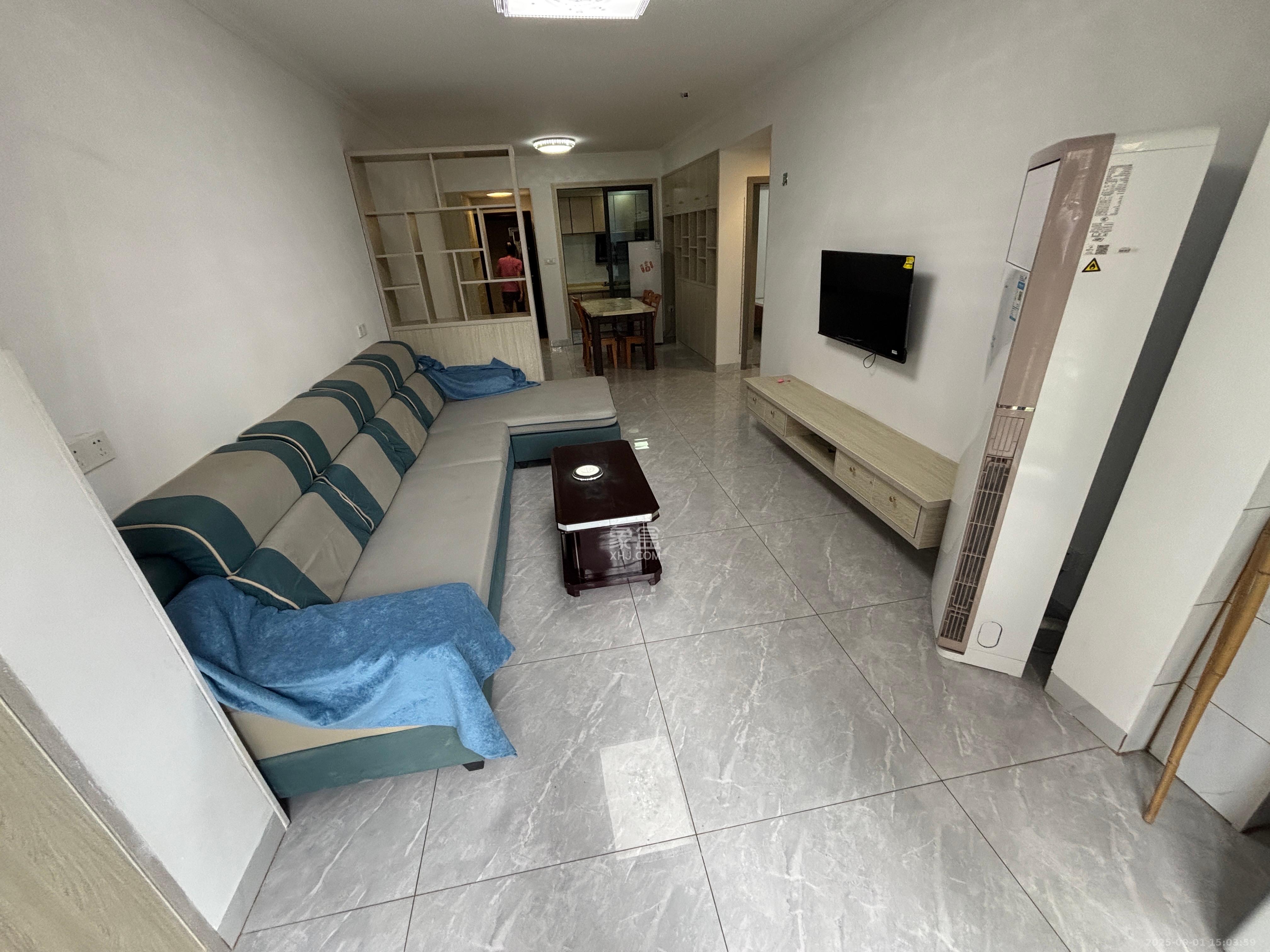 金南家园三期  2室2厅1卫    2300.0元/月室内图