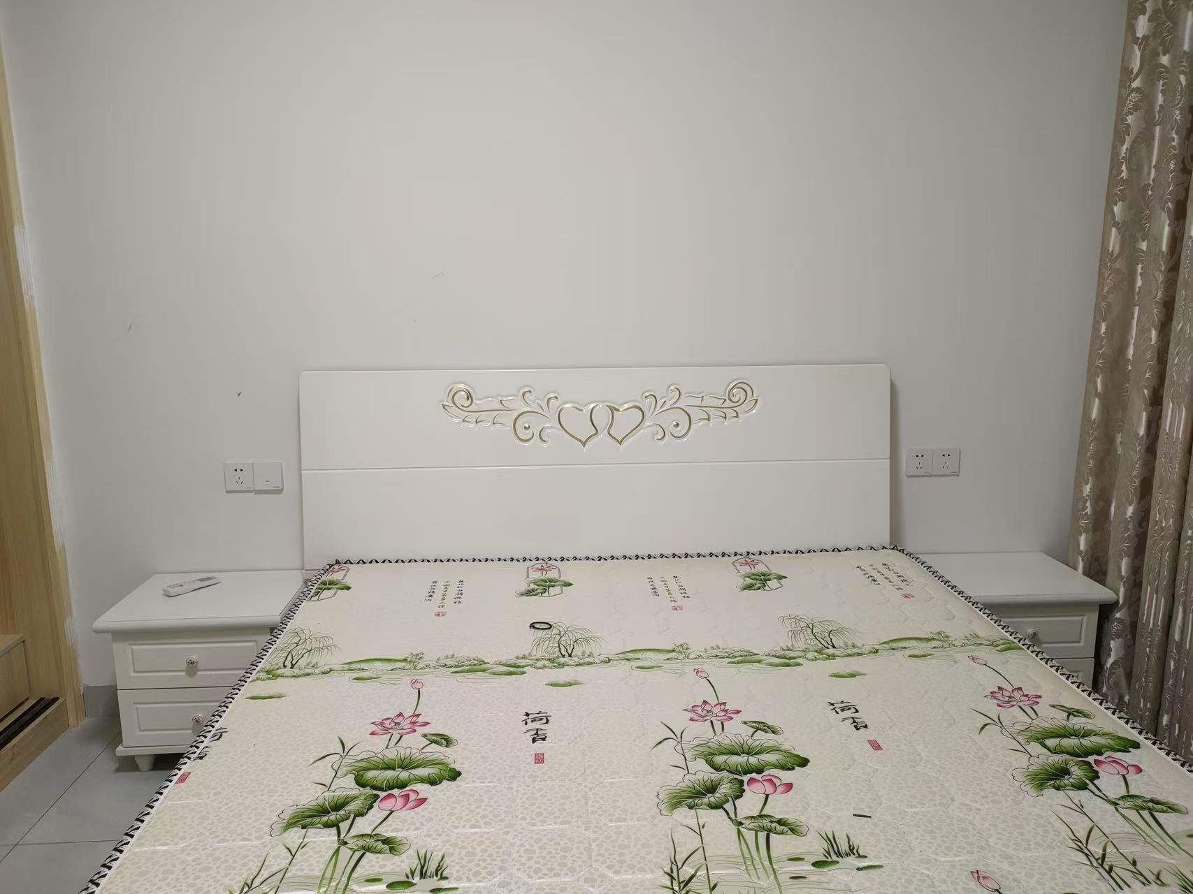 双江安置小区 2室1厅1卫 1300.0元/月 双江安置小区 2室1厅1卫 1300.0元/月室内图