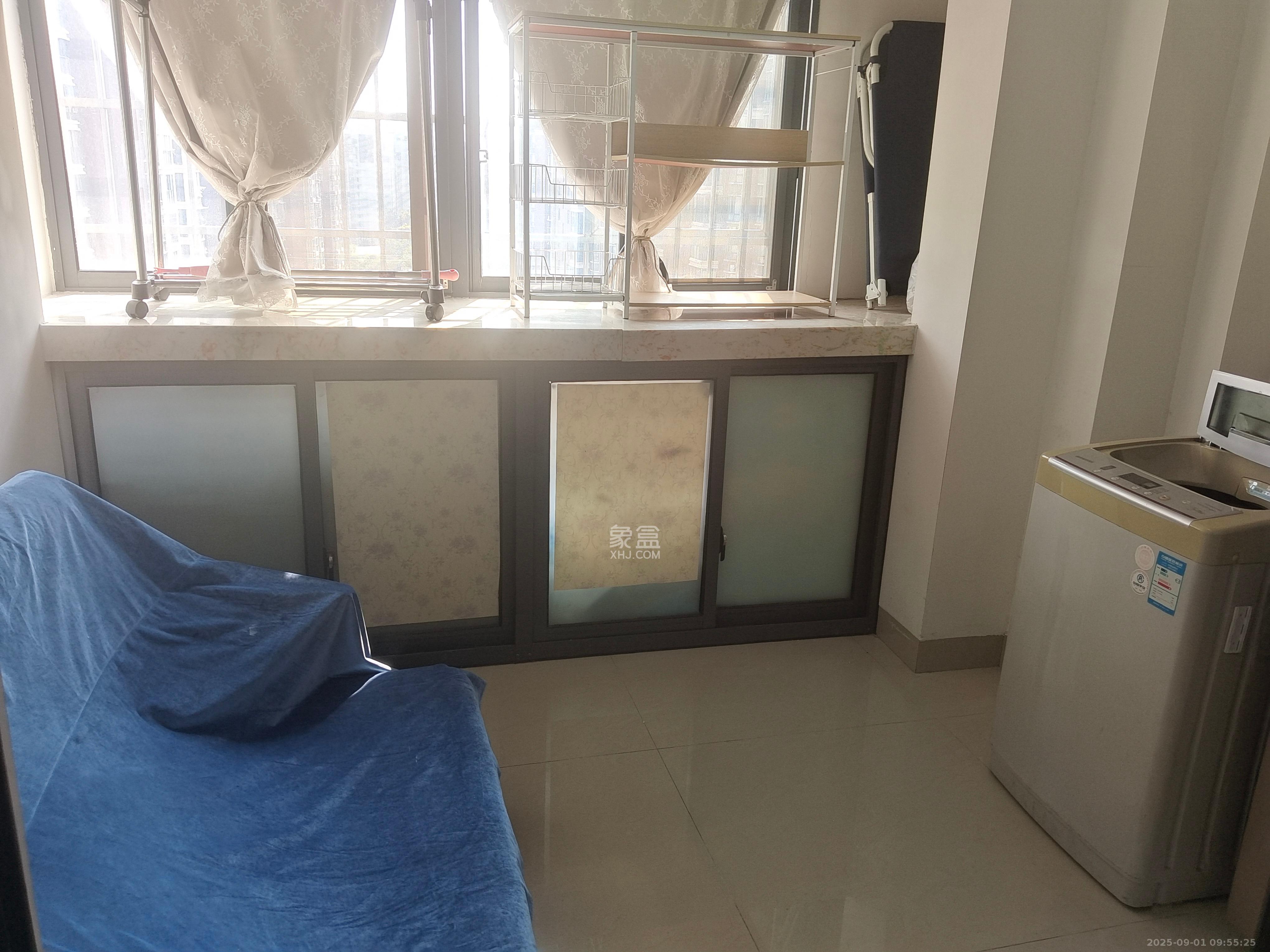 鑫远熙山 1室1厅1卫 1300.0元/月 鑫远熙山 1室1厅1卫 1300.0元/月室内图