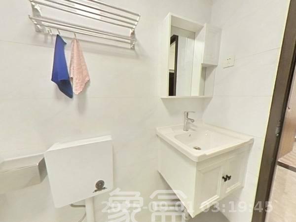 中国铁建梅溪青秀二期 3室2厅2卫 2700.0元/月 中国铁建梅溪青秀二期 3室2厅2卫 2700.0元/月室内图