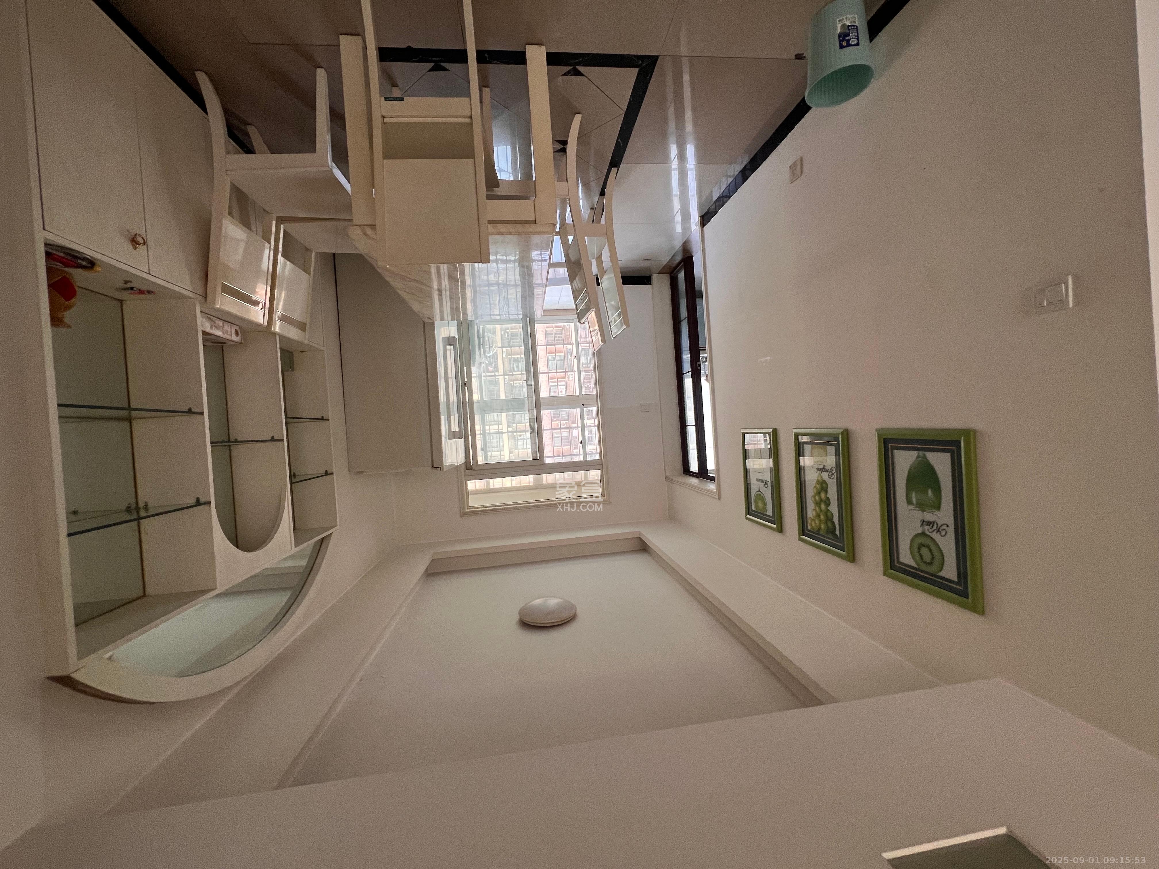 博雅湘水湾 3室2厅2卫 2100.0元/月 博雅湘水湾 3室2厅2卫 2100.0元/月室内图