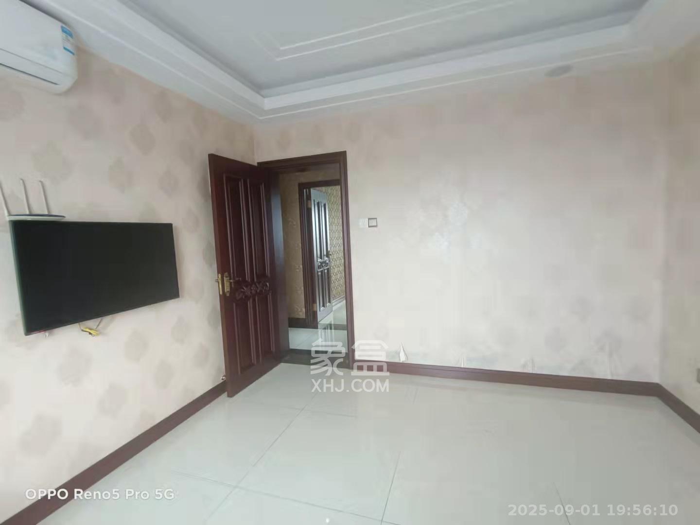 高桥现代商贸城 4室1厅1卫 4500.0元/月 高桥现代商贸城 4室1厅1卫 4500.0元/月室内图