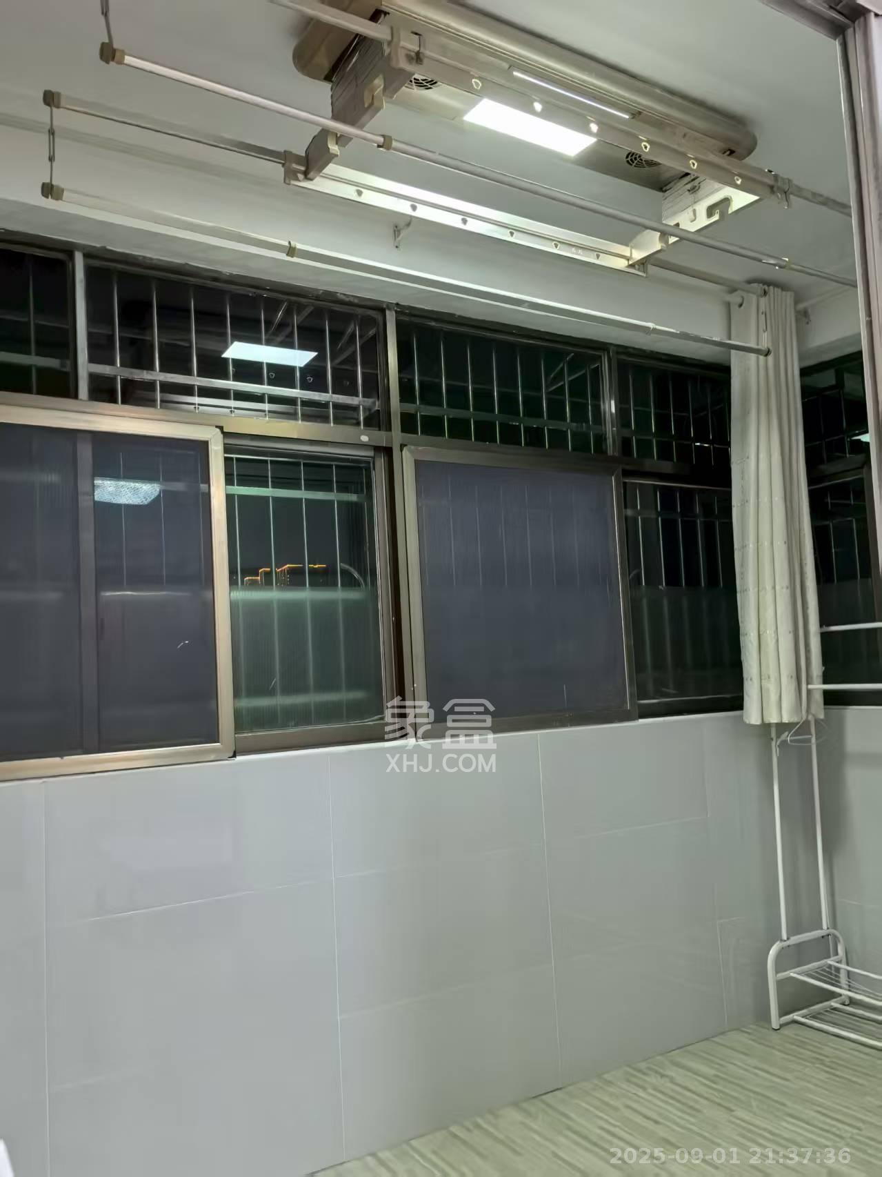 先福安置小区  2室1厅1卫   1800.00元/月