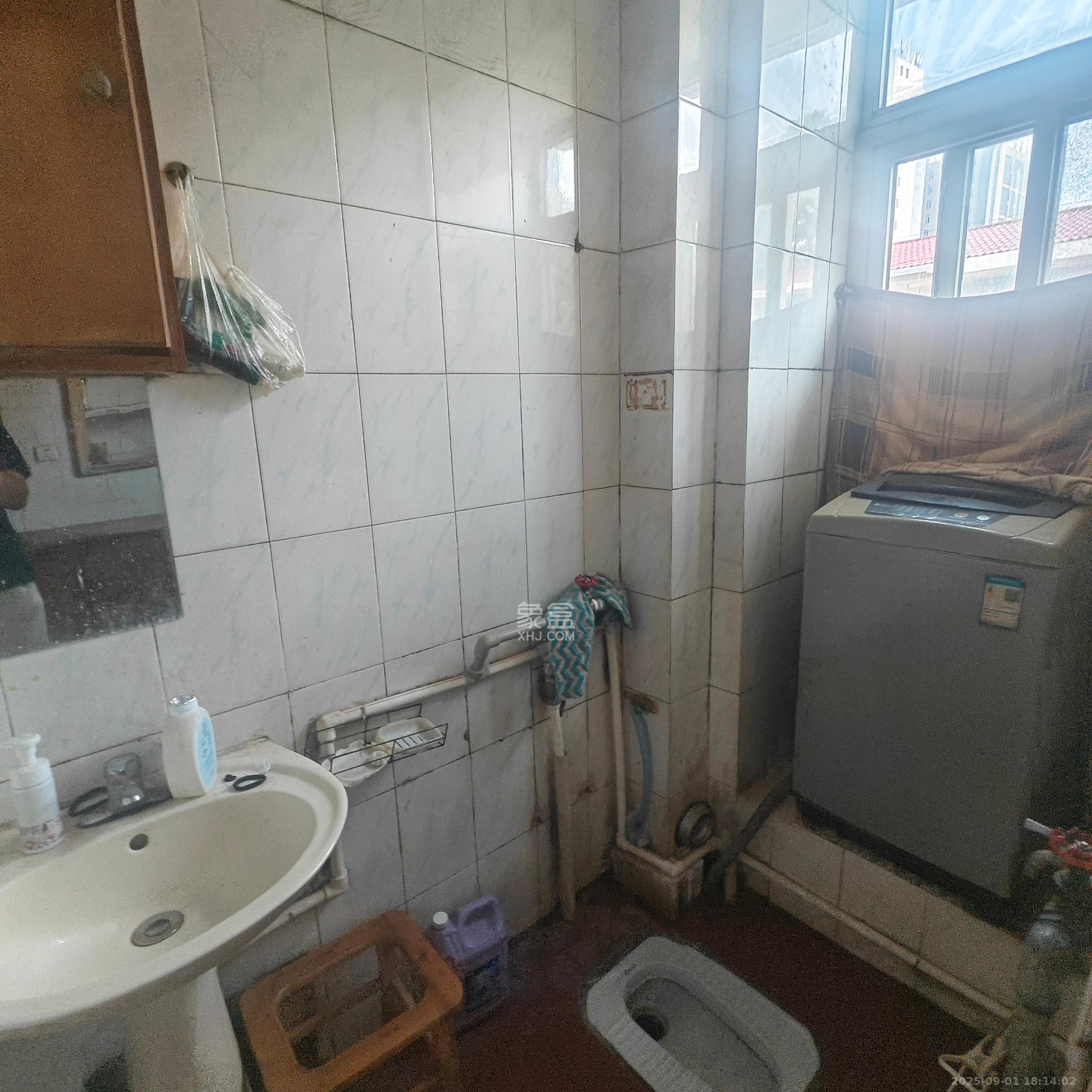 军干所宿舍 3室1厅1卫 1200.0元/月 军干所宿舍 3室1厅1卫 1200.0元/月室内图