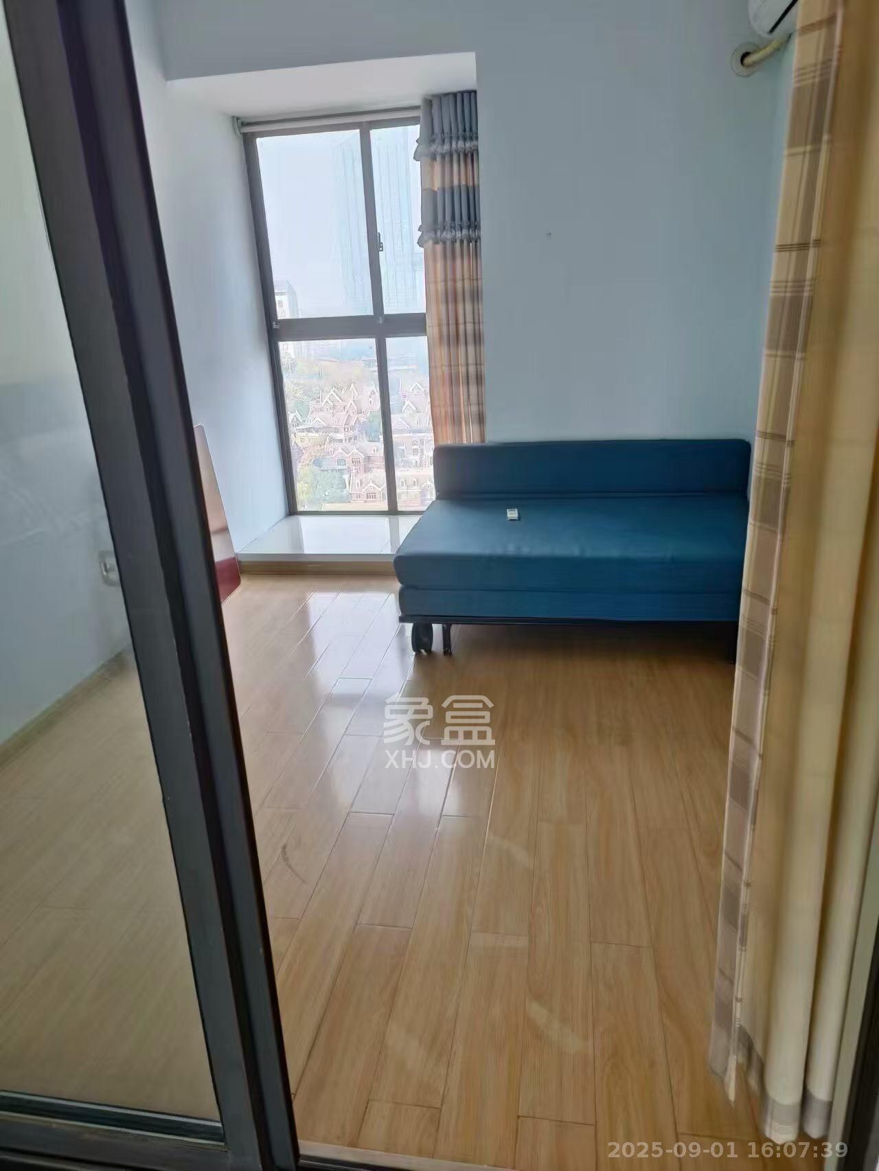 优山美地  3室2厅2卫    2600.0元/月室内图