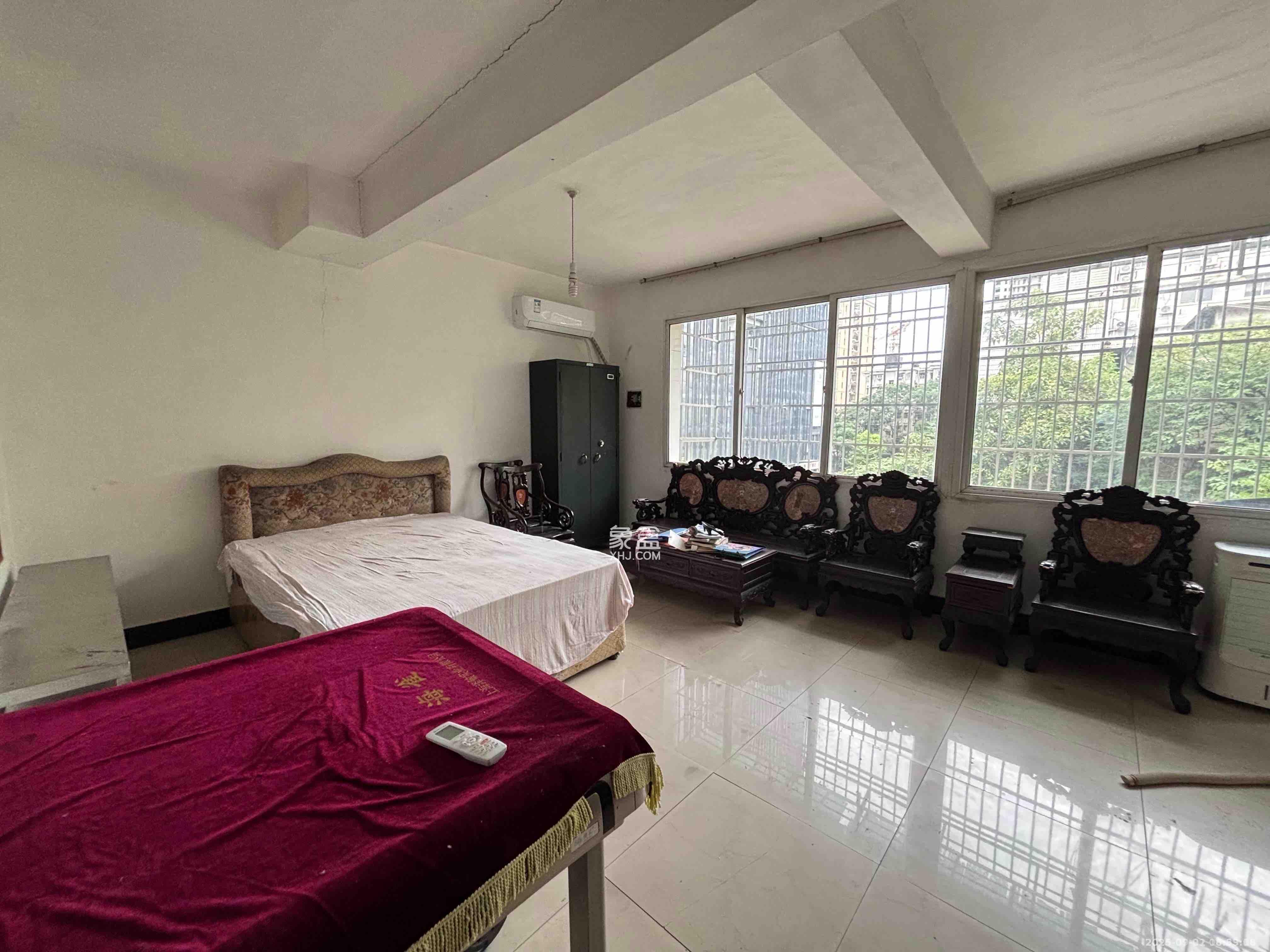 瑞昌粮油宿舍  3室1厅1卫    1000.0元/月 瑞昌粮油宿舍  3室1厅1卫    1000.0元/月室内图