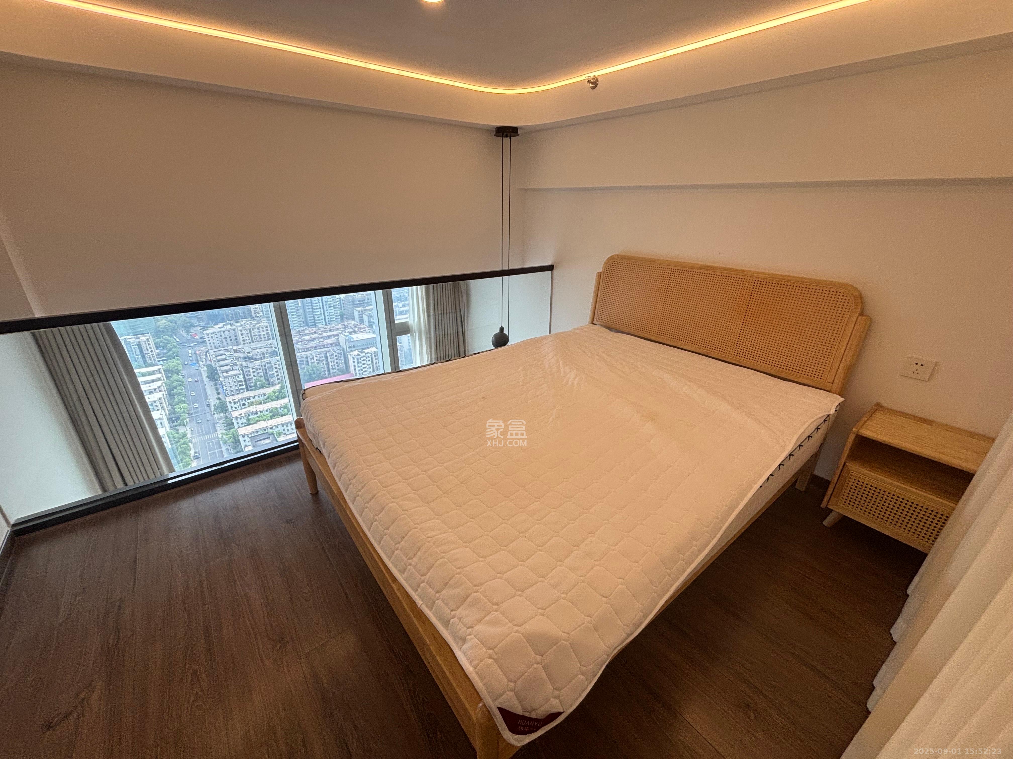 敬天广场  2室1厅1卫    3000.0元/月室内图