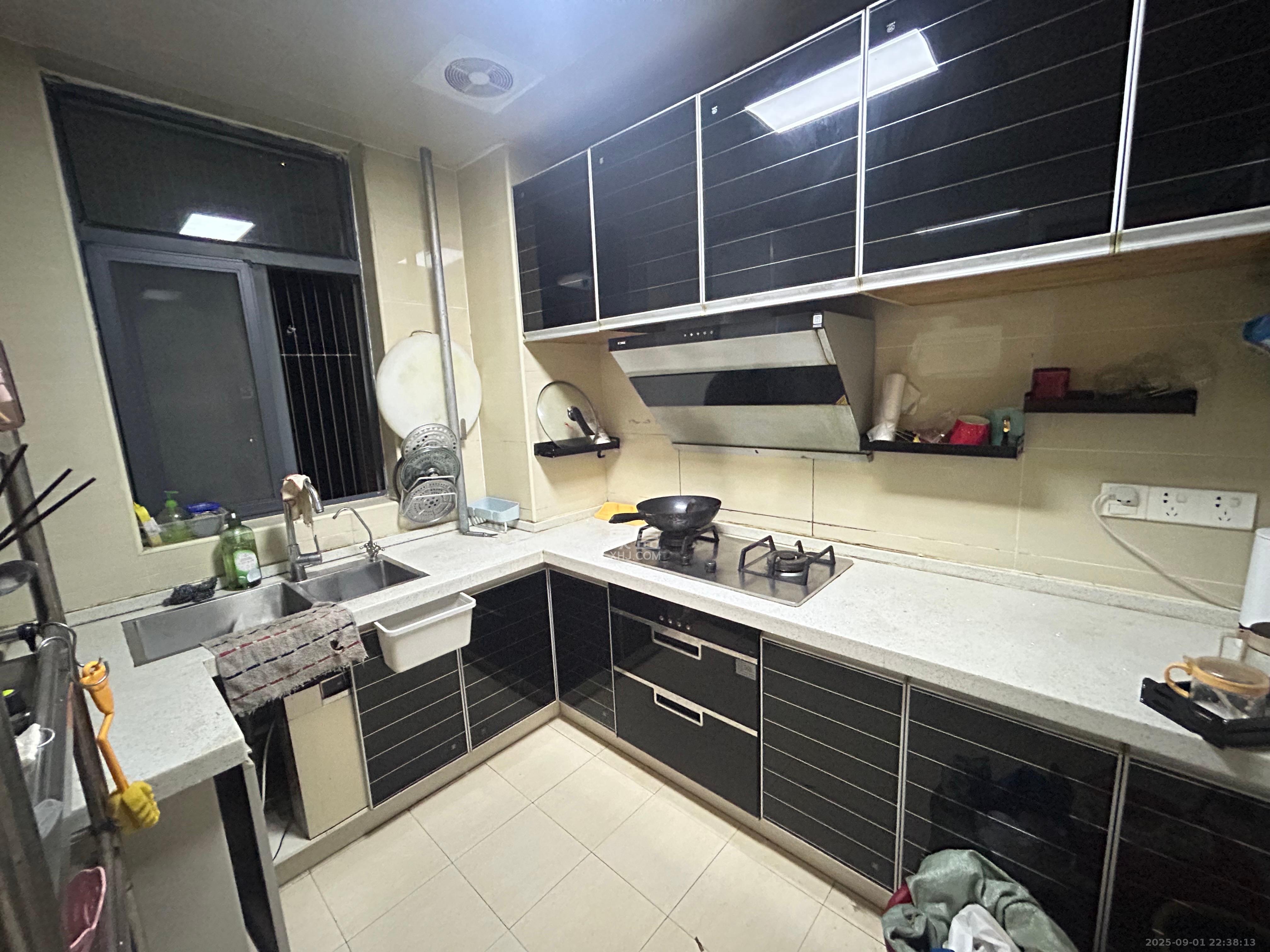 五矿紫湖香醍 4室2厅2卫 2800.0元/月 五矿紫湖香醍 4室2厅2卫 2800.0元/月室内图