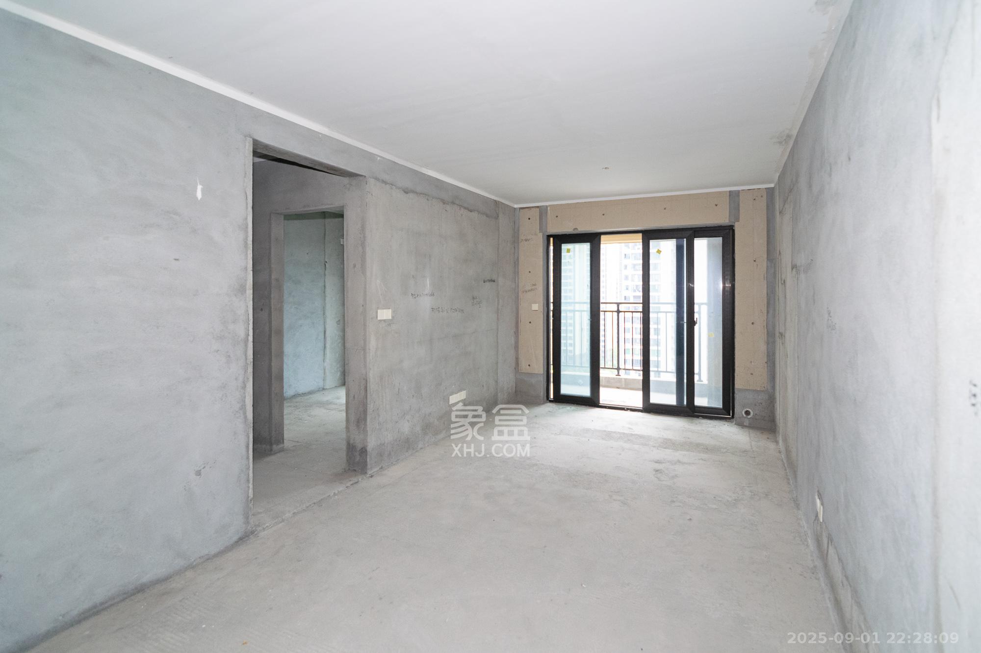 金辉优步学府 3室2厅2卫 58.0万 金辉优步学府 3室2厅2卫 58.0万客厅