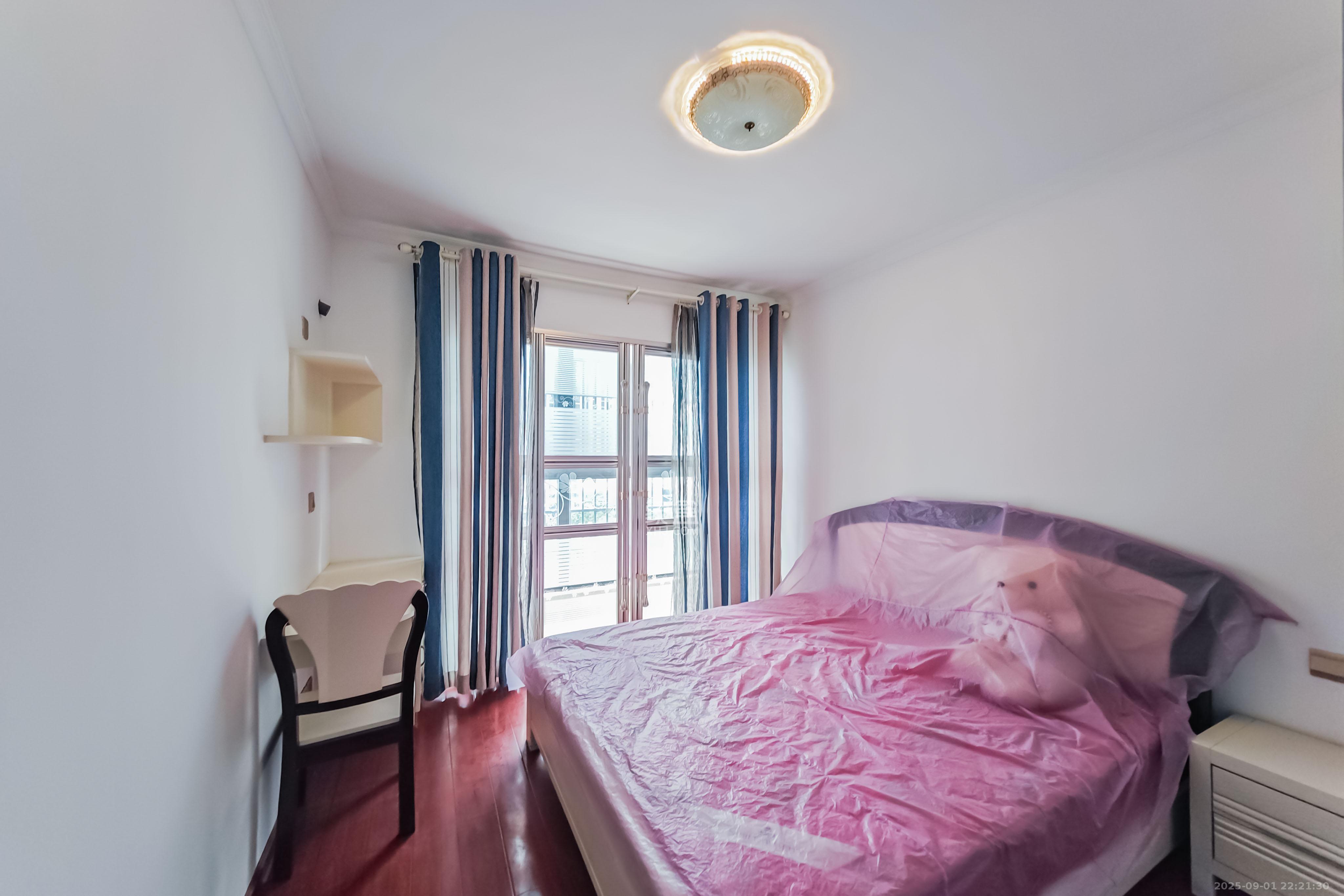 绿地之窗 3室1厅1卫 78.0万 绿地之窗 3室1厅1卫 78.0万卧室