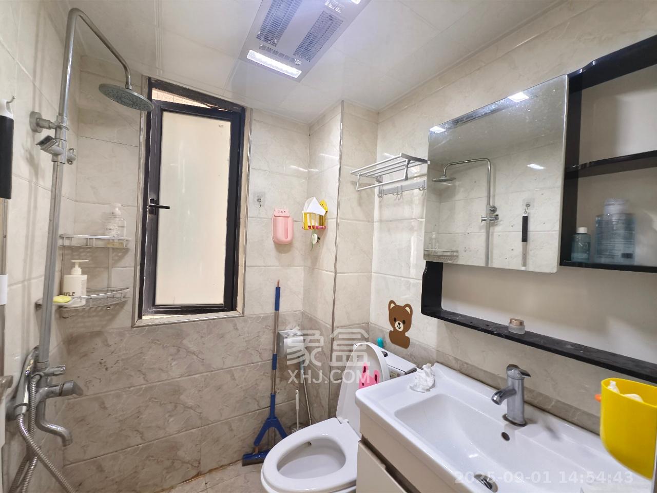 达美D6区  1室1厅1卫    1800.0元/月室内图