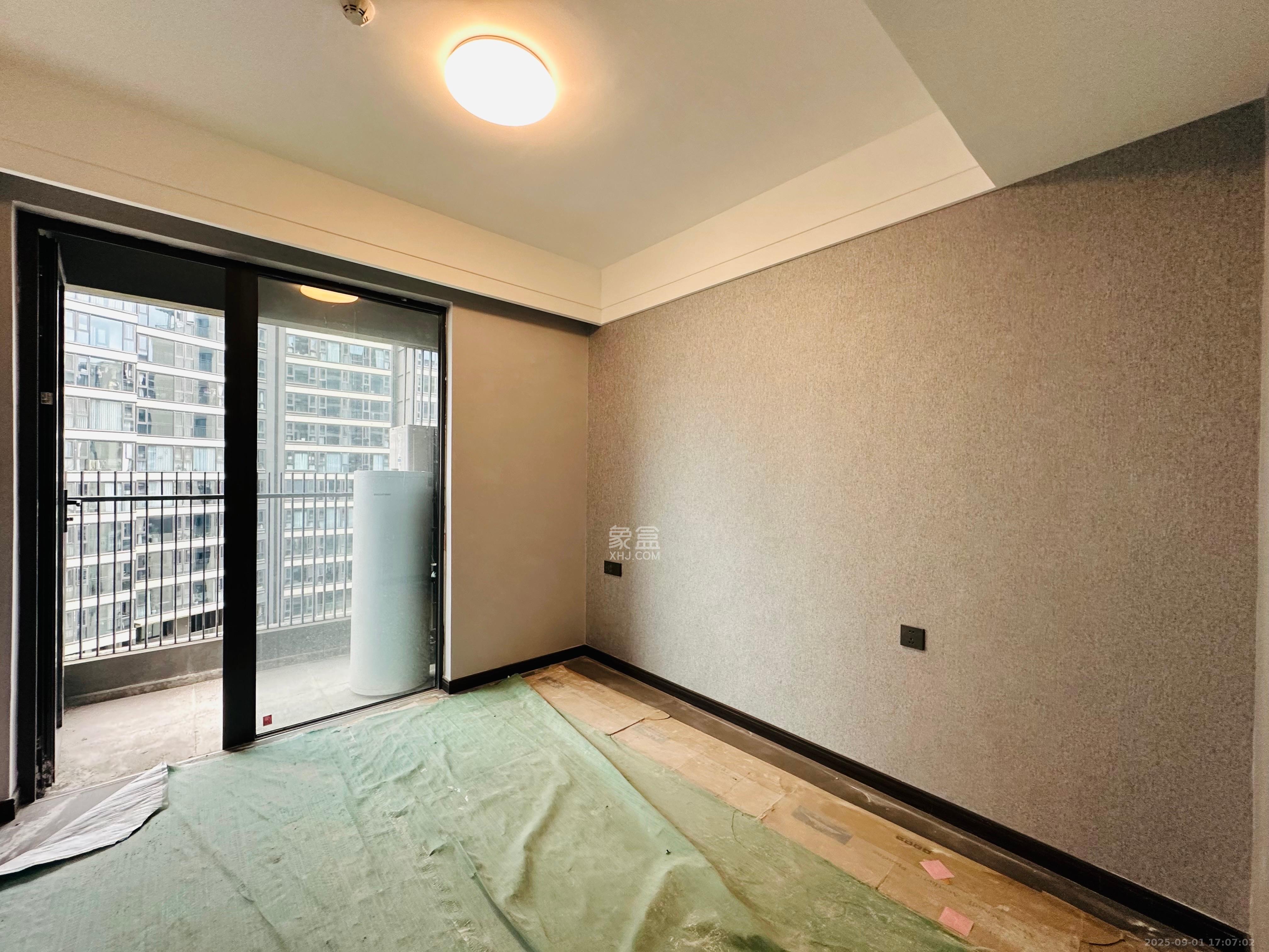 绿地麓云国际一期 6室2厅3卫 7500.0元/月 绿地麓云国际一期 6室2厅3卫 7500.0元/月室内图