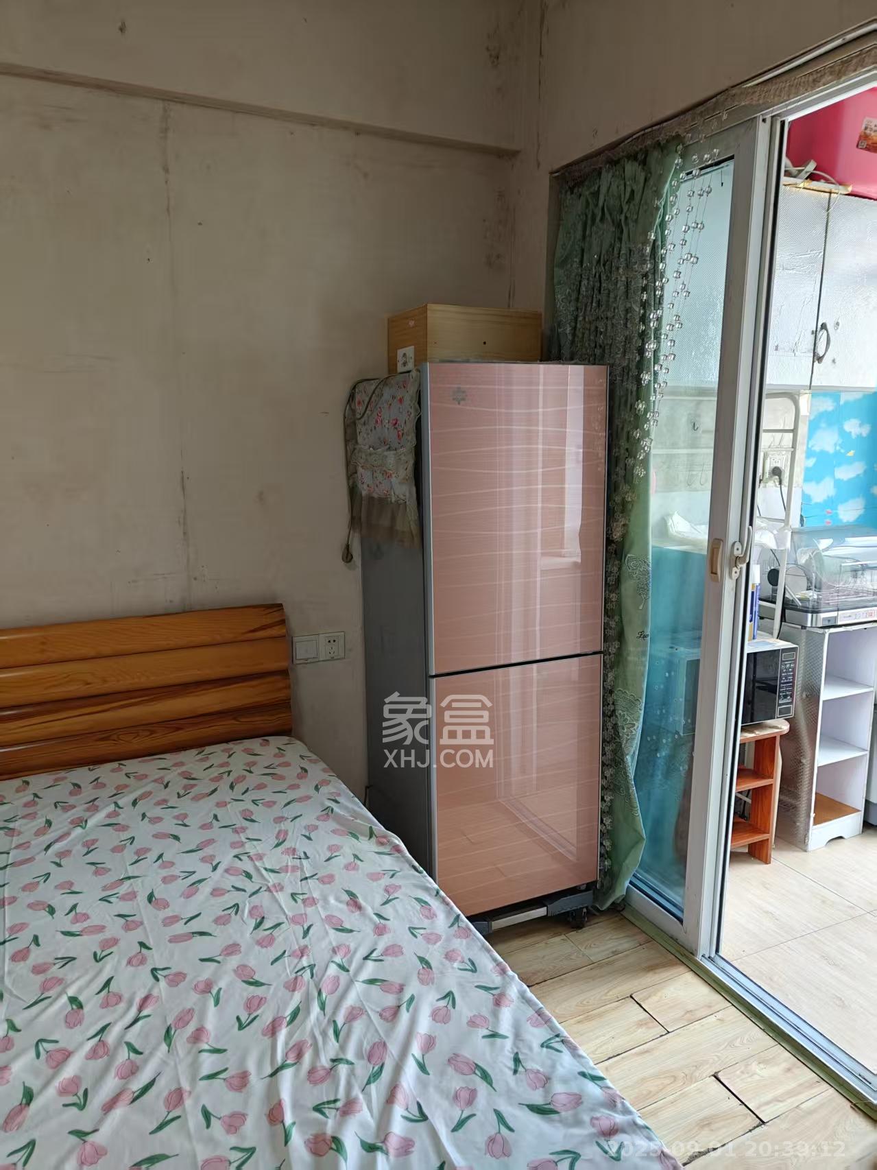 爵士湘  1室1厅1卫   1200.00元/月室内图