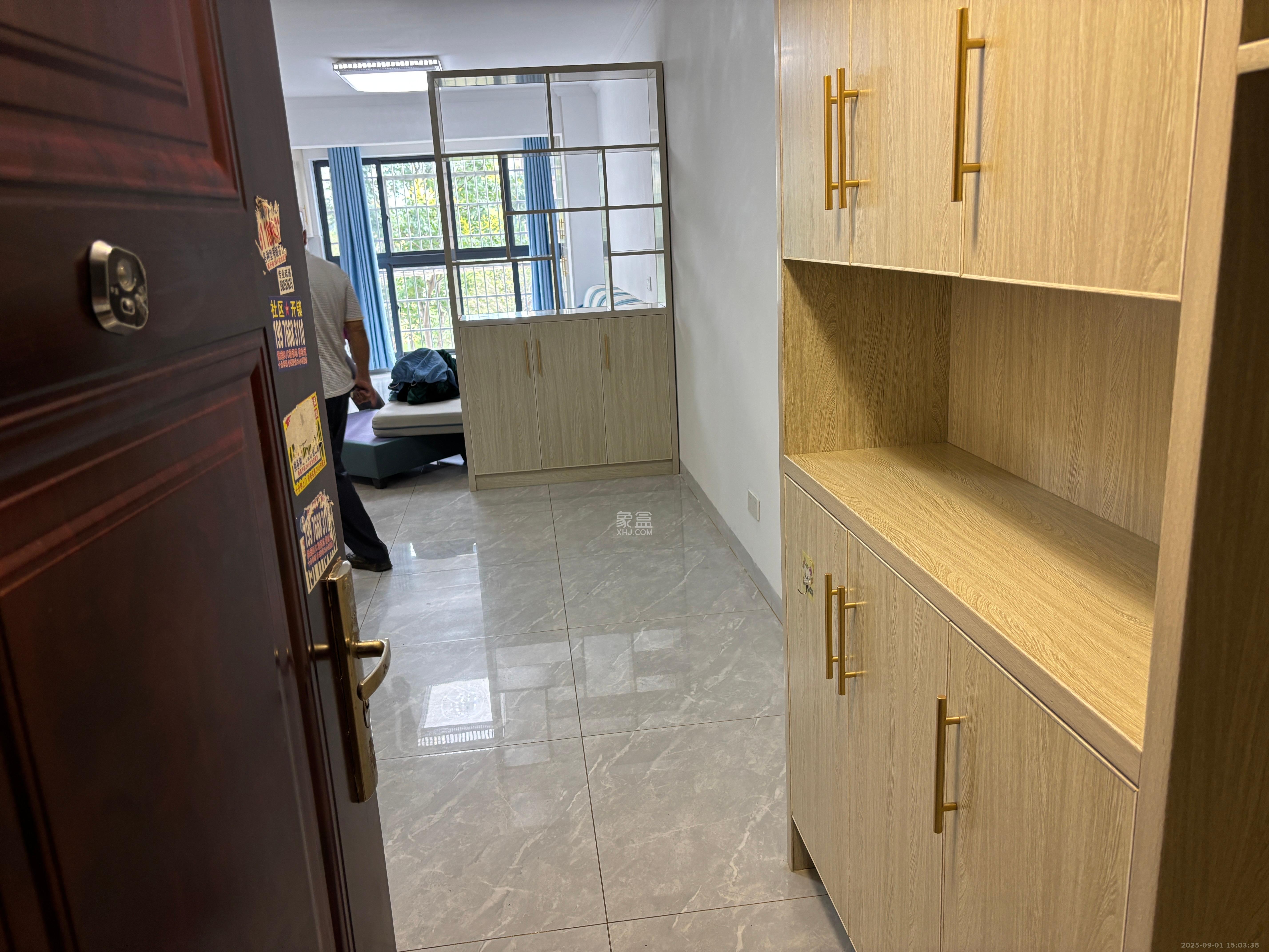 金南家园三期  2室2厅1卫   2300.00元/月