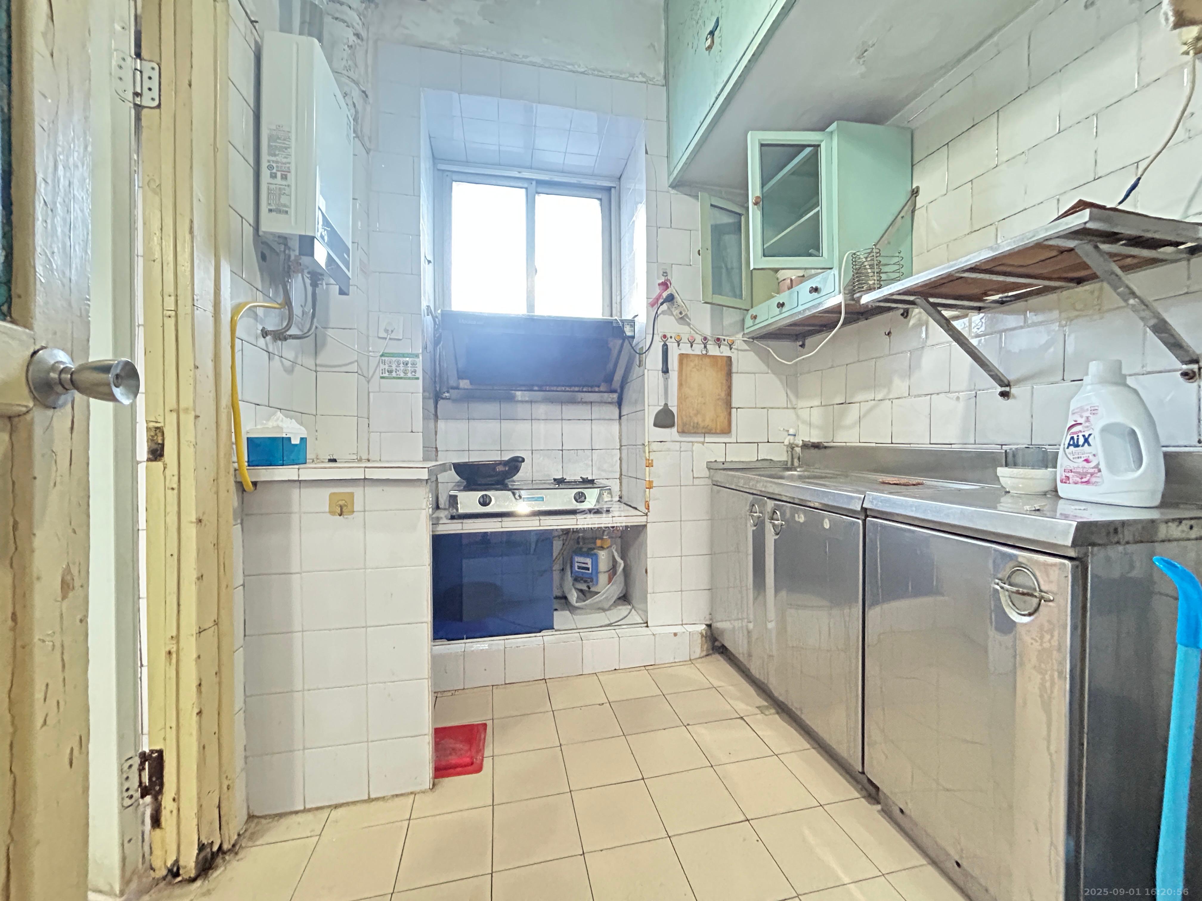 三角塘88号(原长沙市轻化公司宿舍) 2室2厅1卫 1300.0元/月 三角塘88号(原长沙市轻化公司宿舍) 2室2厅1卫 1300.0元/月室内图