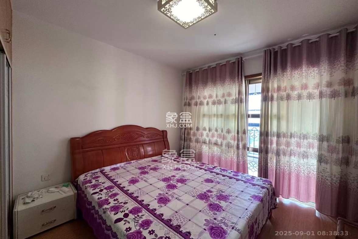 金域世家  3室2厅2卫    1600.0元/月 金域世家  3室2厅2卫    1600.0元/月室内图