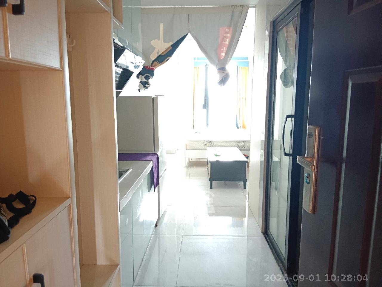 保利麓谷林语I区 1室1厅1卫 1300.0元/月 保利麓谷林语I区 1室1厅1卫 1300.0元/月室内图