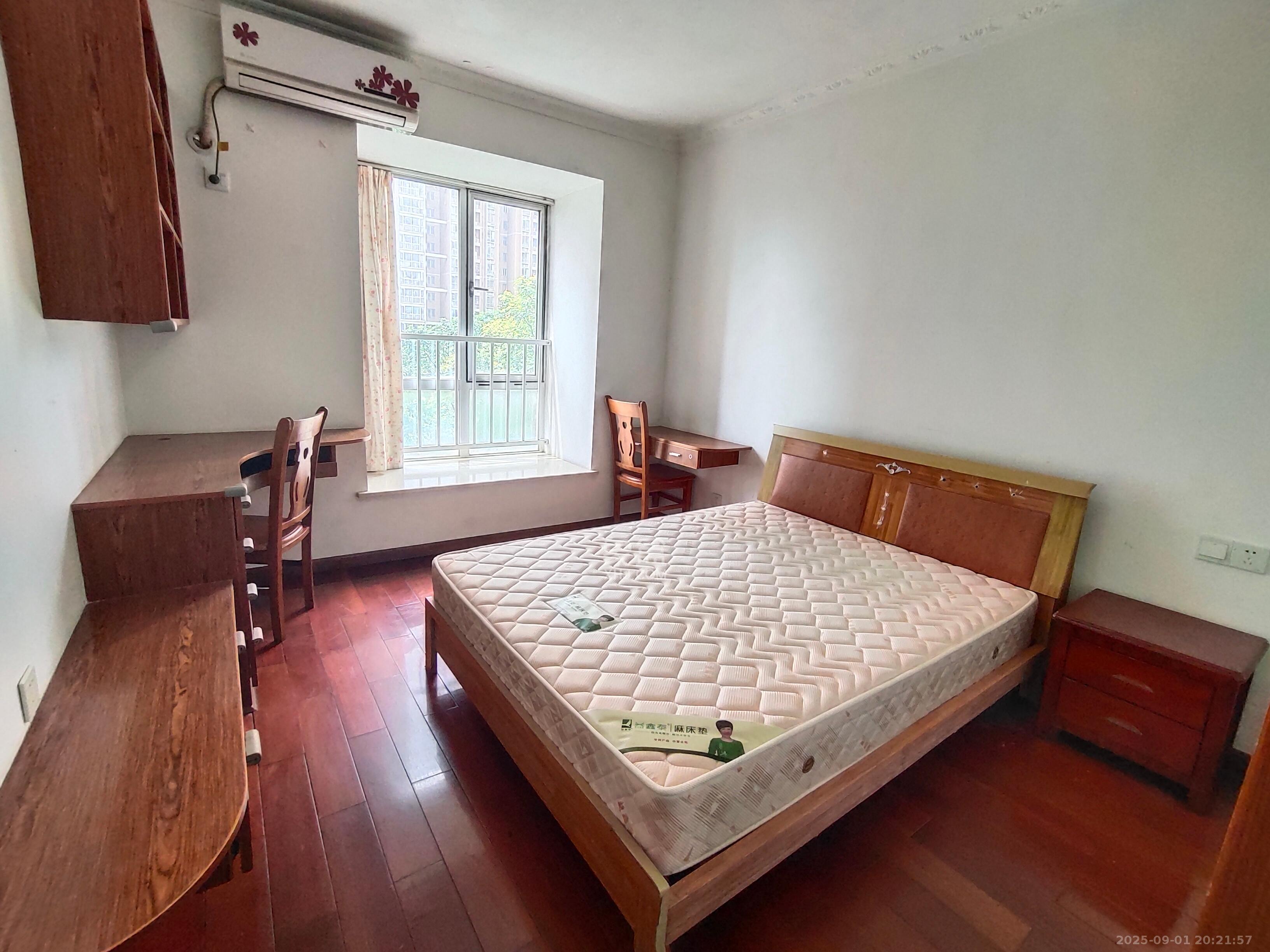 恒广国际景园一二区  2室2厅1卫    2000.0元/月室内图