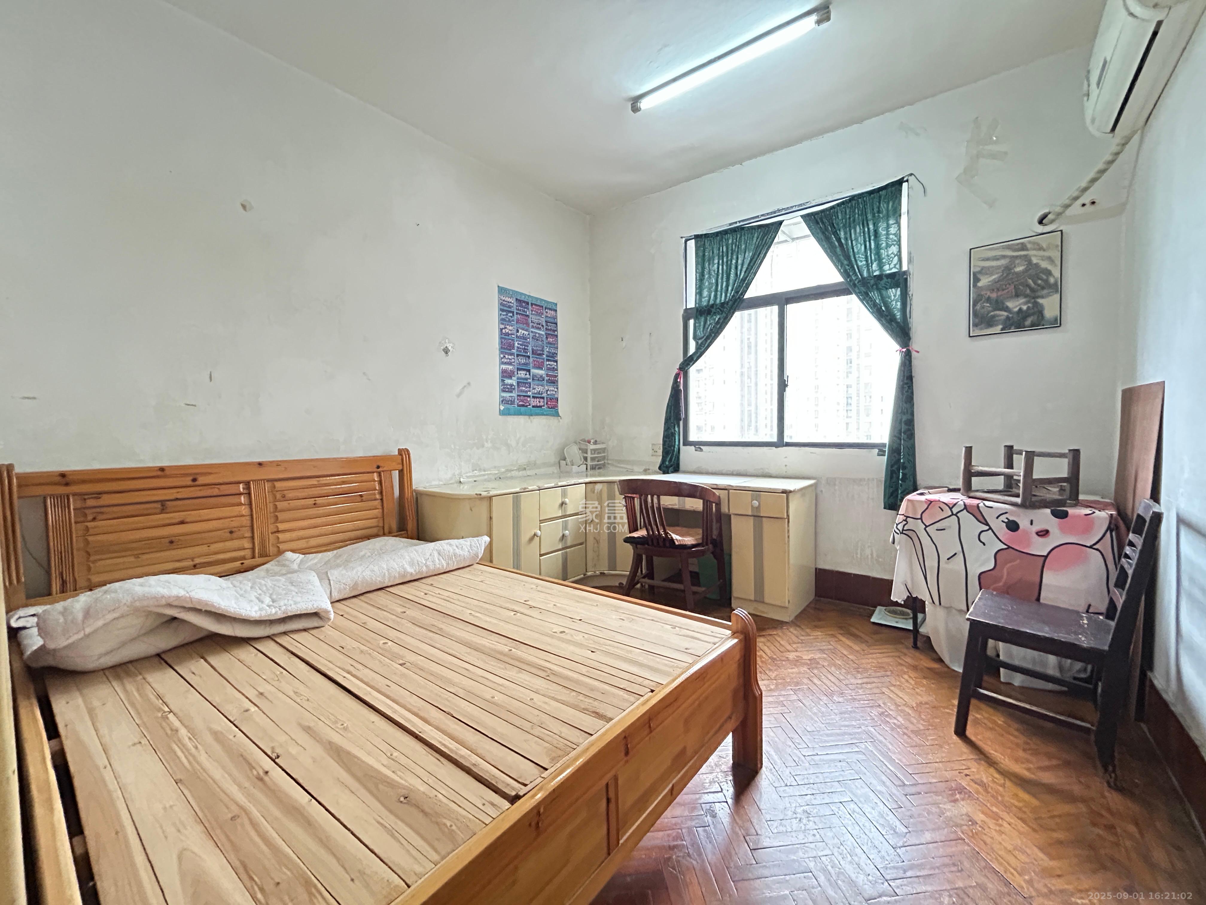 三角塘88号(原长沙市轻化公司宿舍) 2室2厅1卫 1300.0元/月 三角塘88号(原长沙市轻化公司宿舍) 2室2厅1卫 1300.0元/月室内图