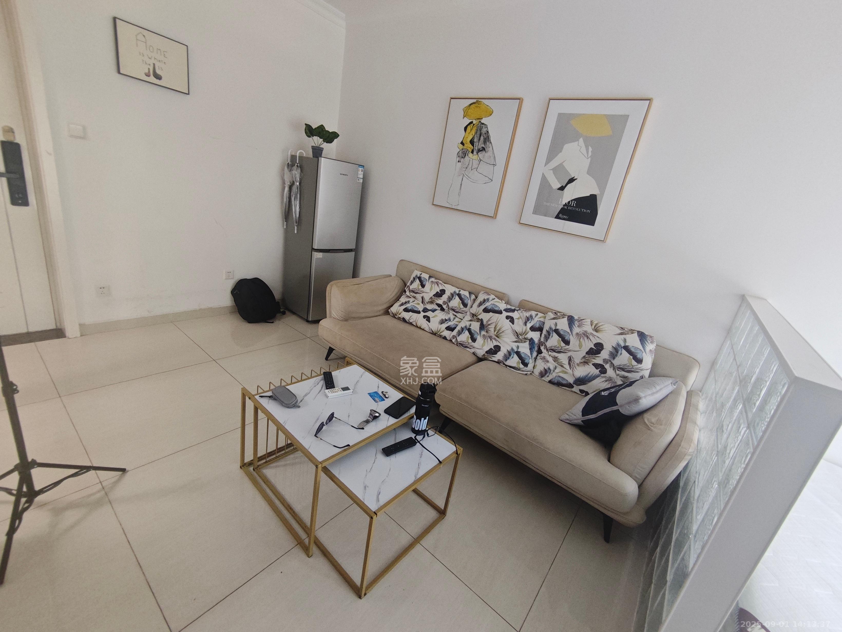 中天广场  1室1厅1卫    2480.0元/月 中天广场  1室1厅1卫    2480.0元/月室内图