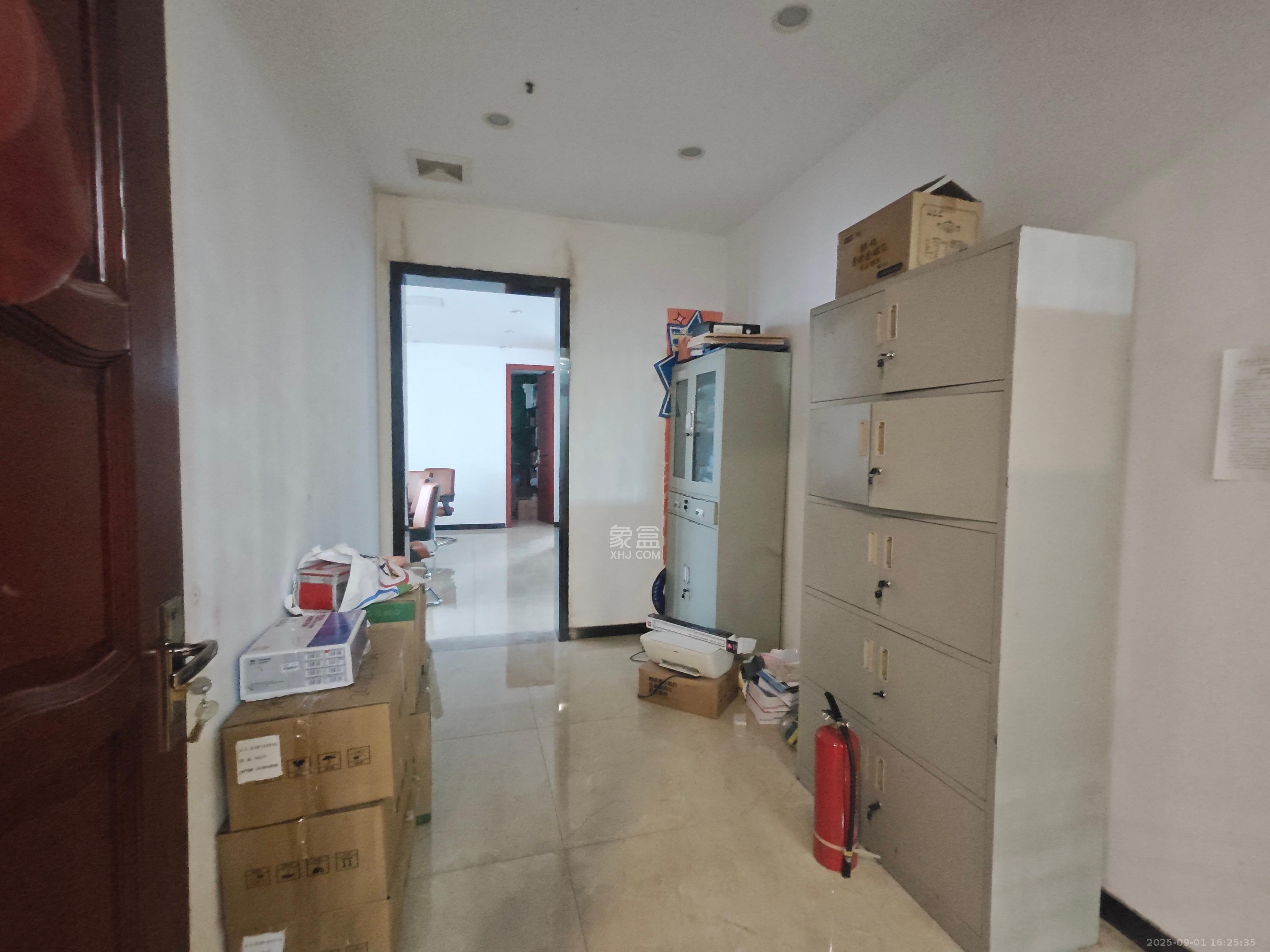 北辰三角洲B1E1区   330.0㎡      15000.0元/月室内图