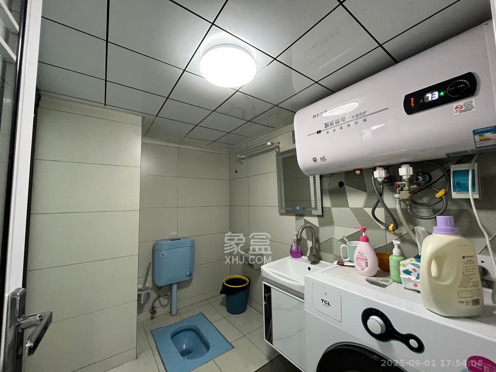 荣盛花语书苑  2室1厅1卫    2600.0元/月室内图