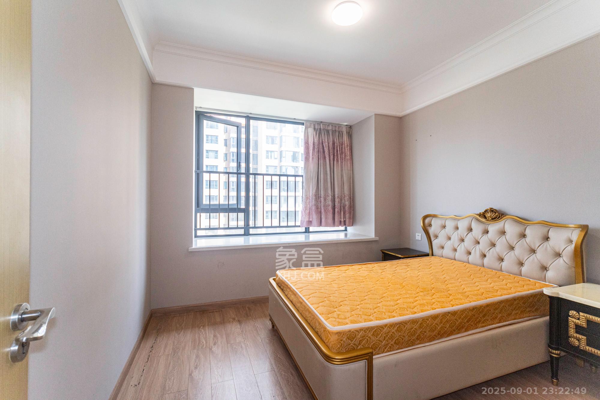 运达锦绣广场 4室2厅2卫 166.0万 运达锦绣广场 4室2厅2卫 166.0万卧室