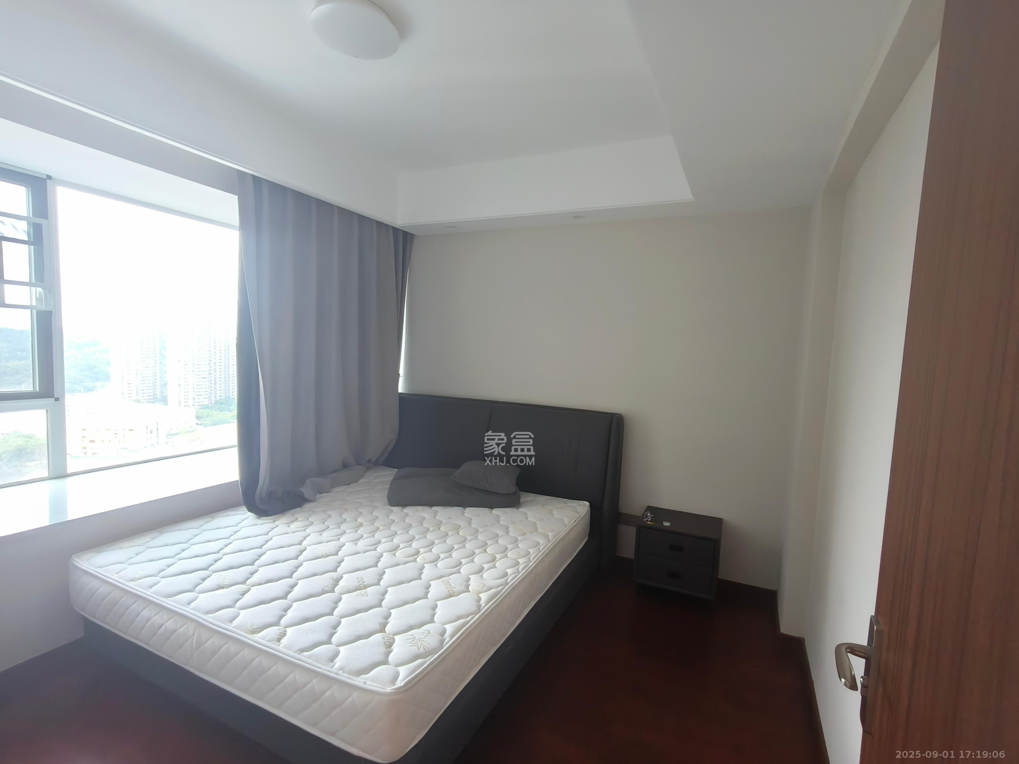 中欣楚天御府E区  4室2厅2卫    4100.0元/月 中欣楚天御府E区  4室2厅2卫    4100.0元/月室内图