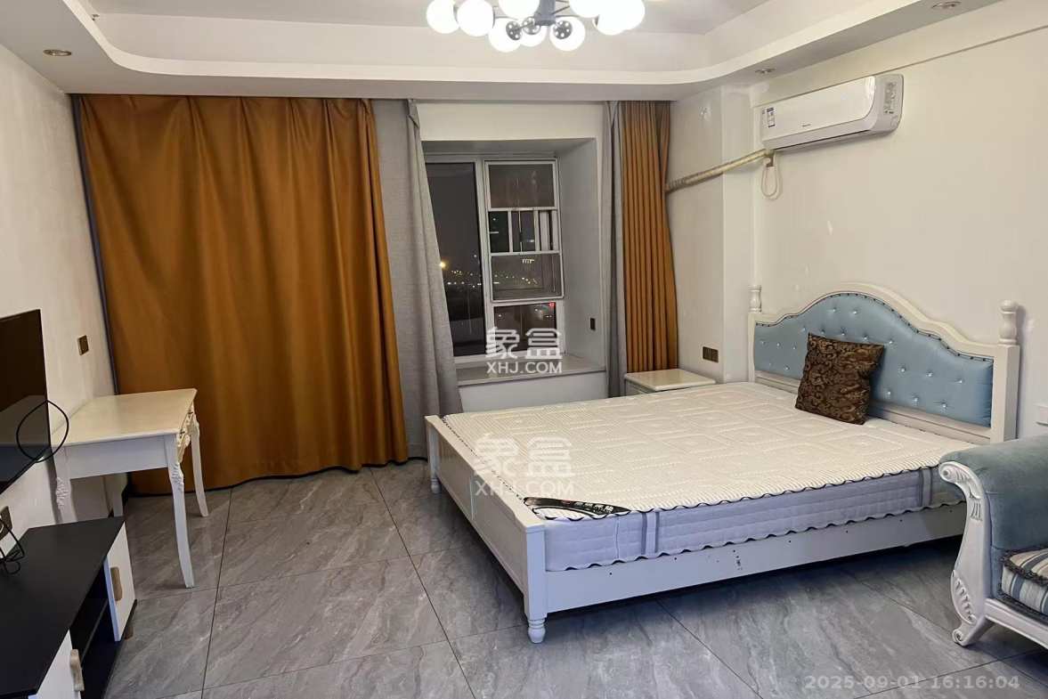 芙蓉万国城MOMA(卓越汇富苑)  1室1厅1卫    1400.0元/月 芙蓉万国城MOMA(卓越汇富苑)  1室1厅1卫    1400.0元/月室内图1