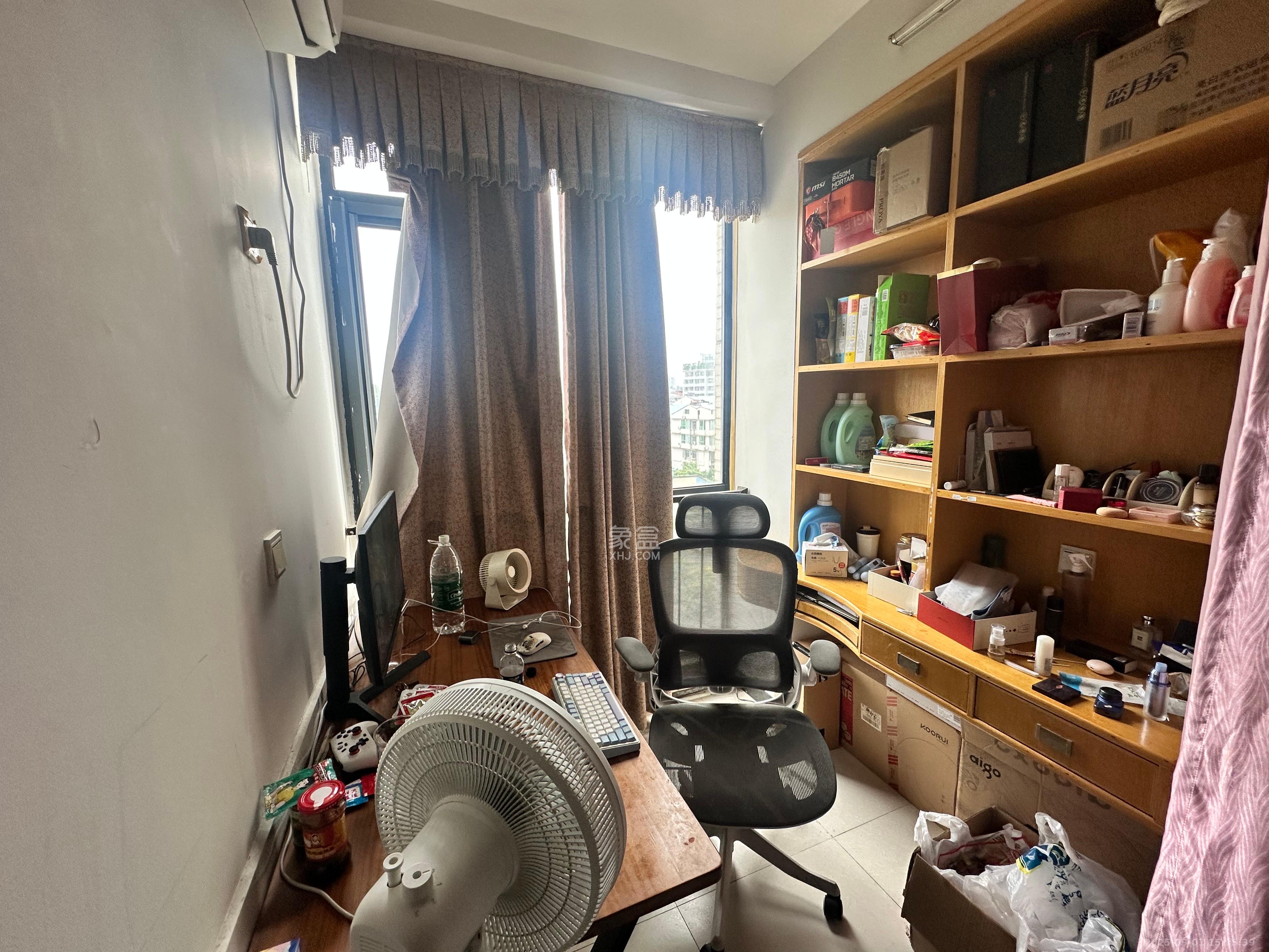 长房时代城 1室1厅1卫 1400.0元/月 长房时代城 1室1厅1卫 1400.0元/月室内图